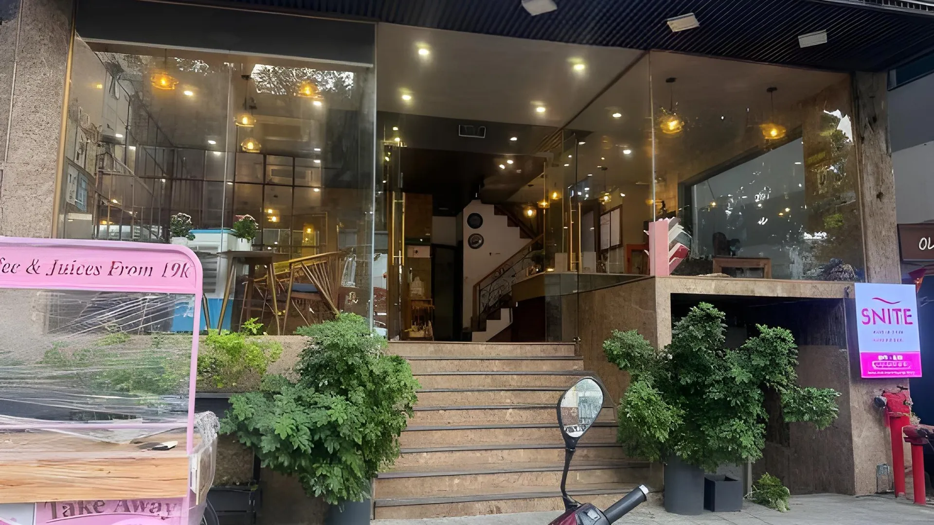 다낭 에스나이트 호텔 앤 도미 - 다낭 드래곤 브리지 3성급 호텔 전망