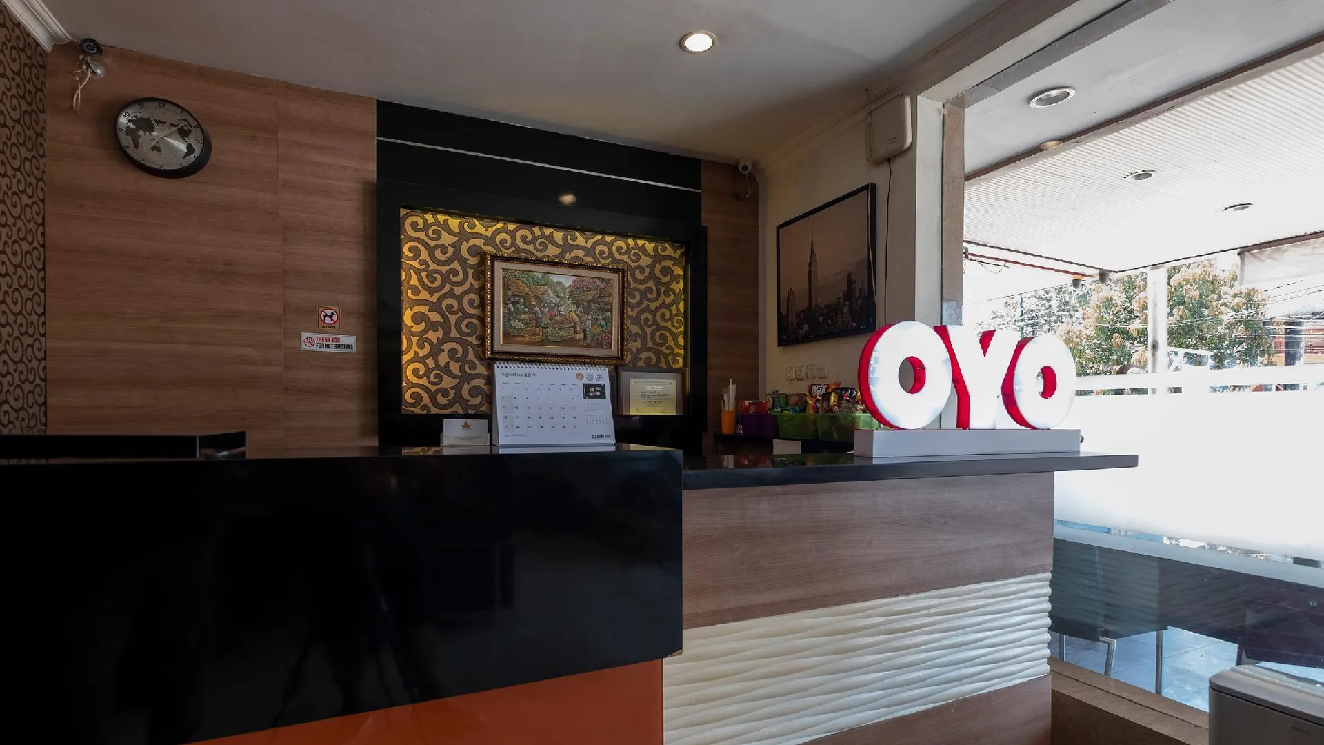 마카사르 오요 1560 캐피탈 호텔 2성급 호텔 부대시설