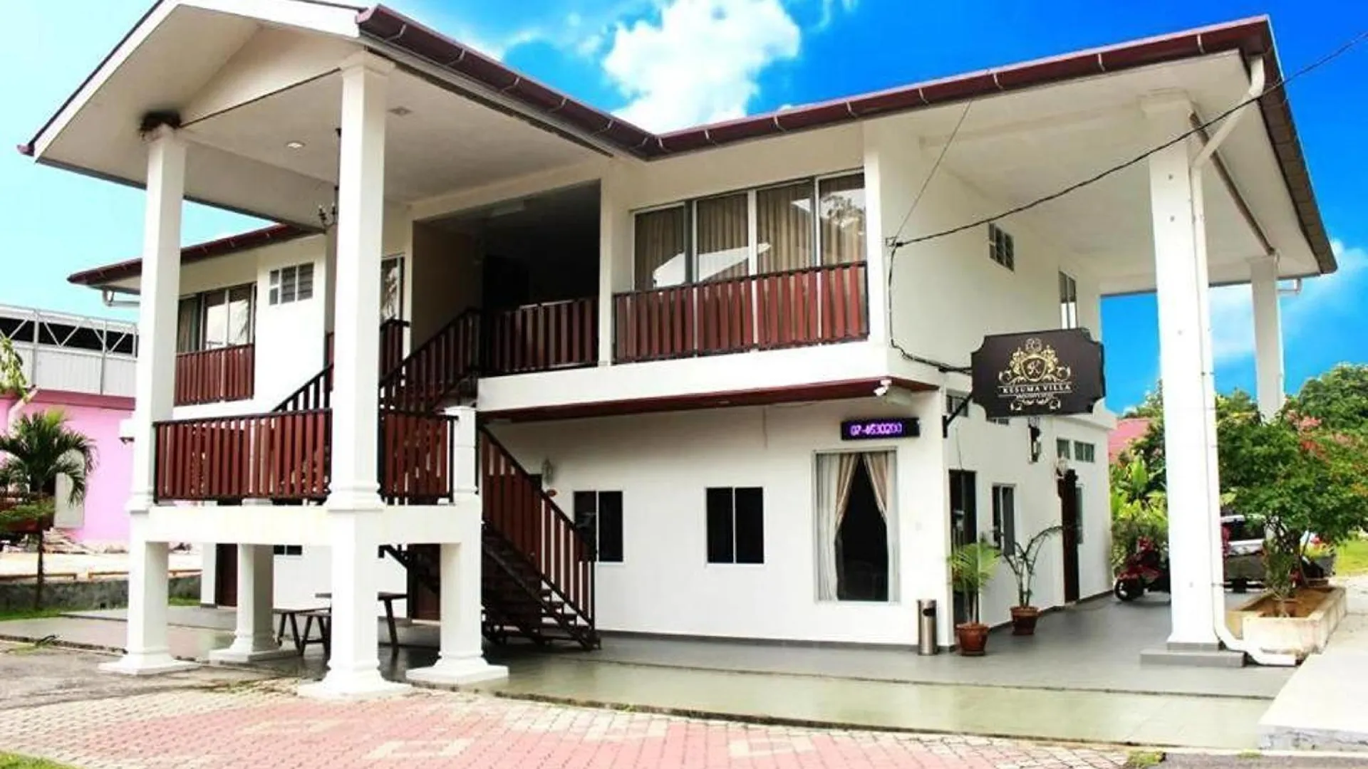 바투 파핫 Kesuma Villa Exclusive Stay  3성급 게스트하우스 외관