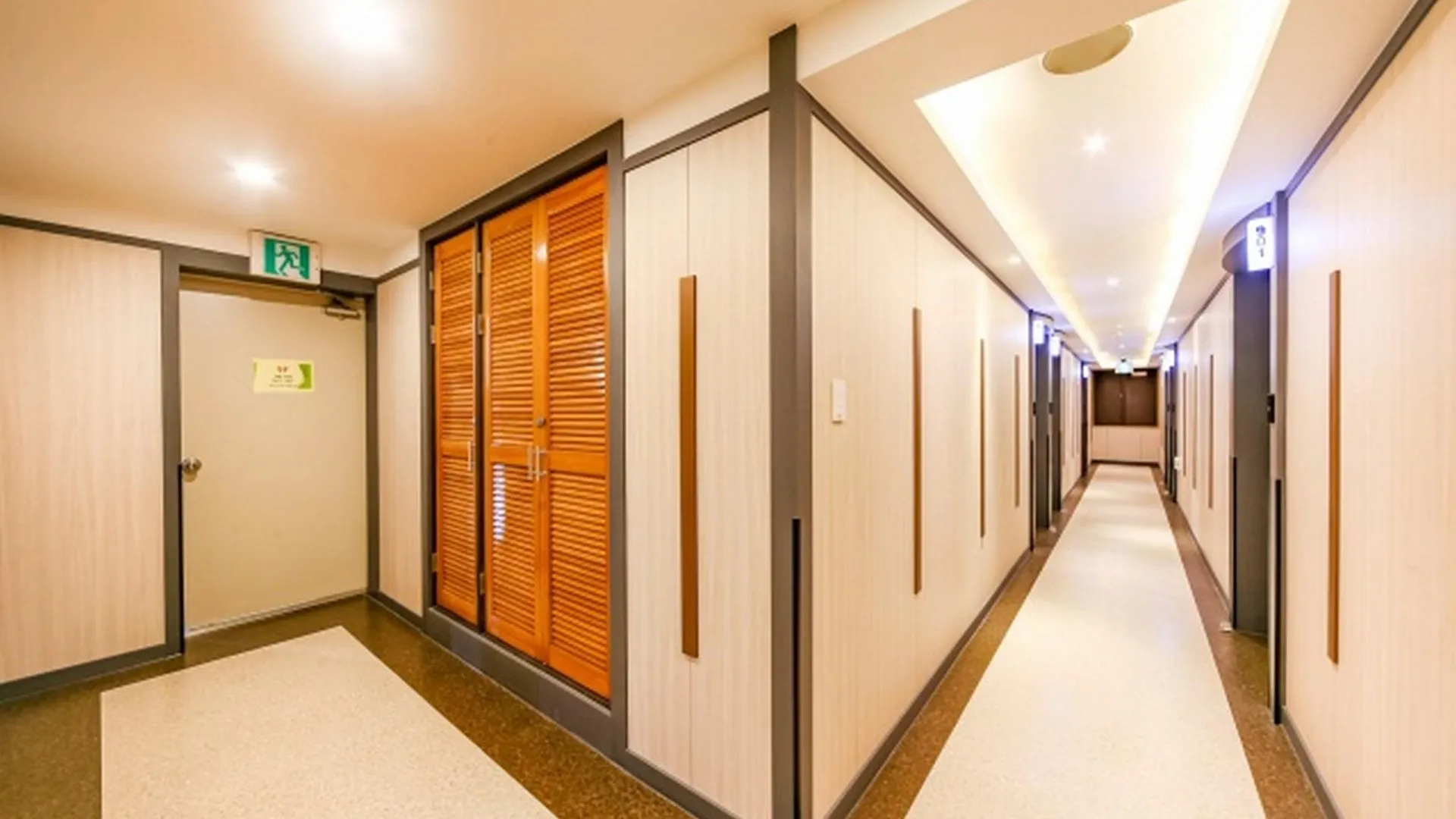 창원 창원 팔용동 현대 호텔 수영장