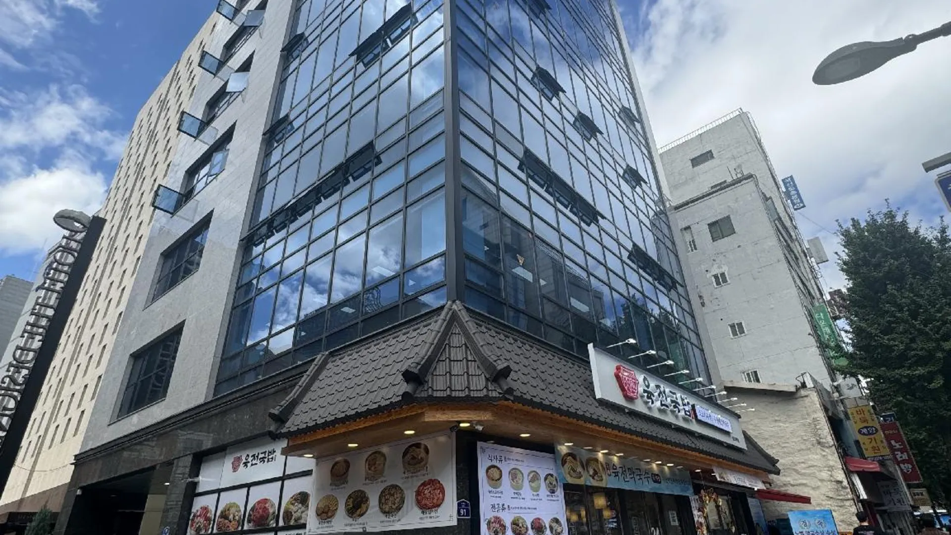 서울 더 익스테이 라운지 종로 호텔 부대시설