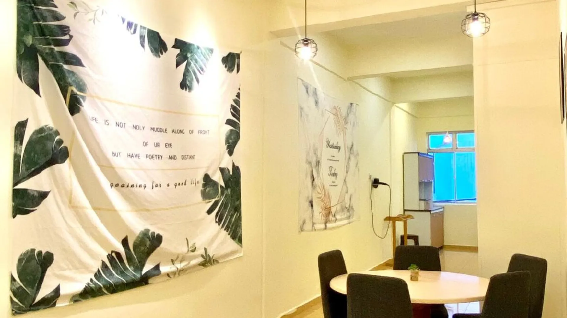 메르싱 반다르 머싱의 프라이빗 하우스 (1600m², 침실 4개, 프라이빗 욕실 2개) 3성급 게스트하우스 전망