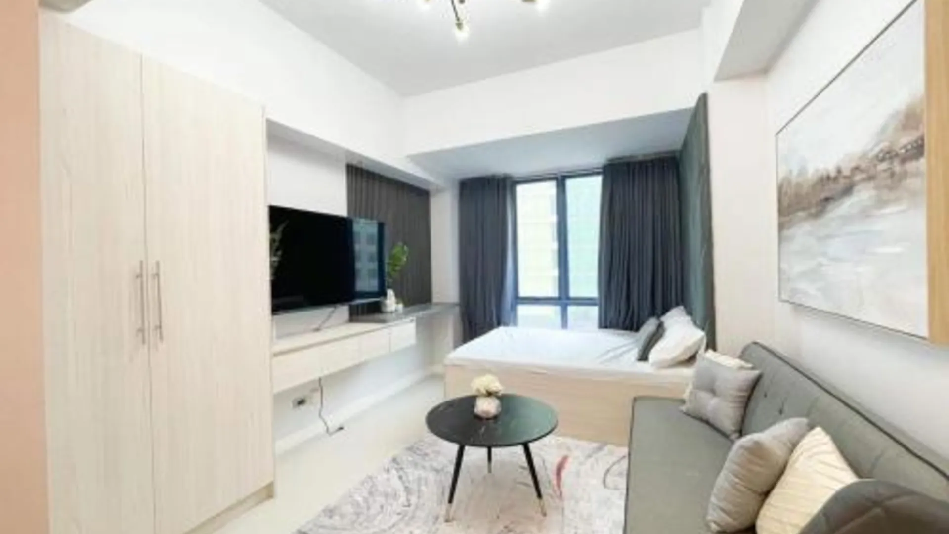 세부 38 Park Avenue right in the heart of IT Park Cebu, 55 inches TV, wifi, LOWER FLOOR on 5th floor 4성급 싱글룸 객실