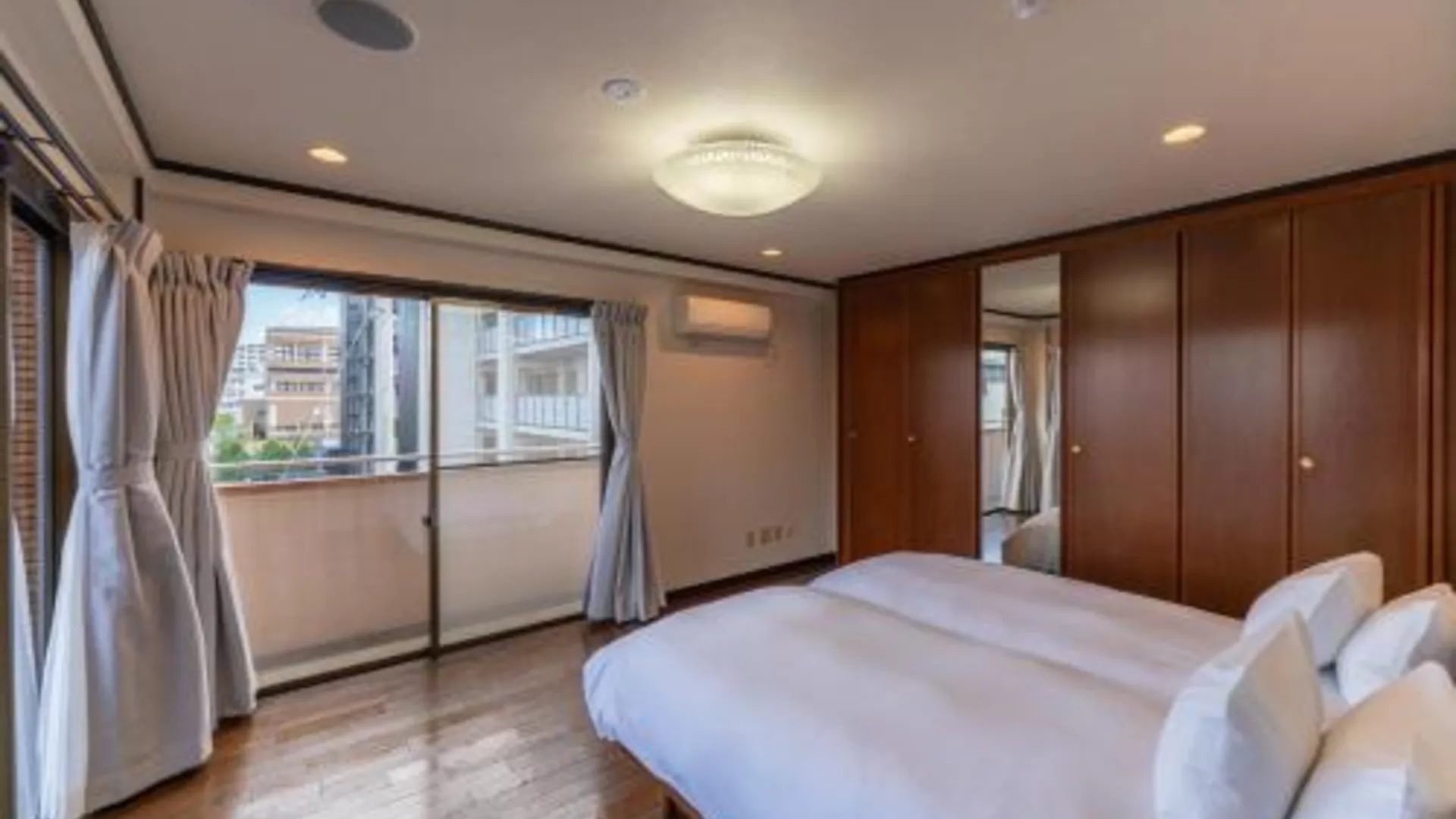 후쿠오카 Flower Base KIKU 4성급 게스트하우스 스위트룸