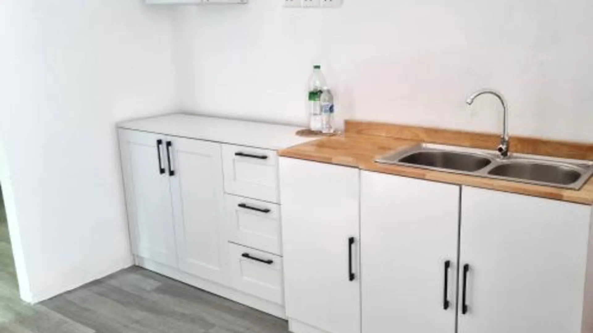 타나 메라 타나 메라의 프라이빗 하우스 (m², 침실 3개, 프라이빗 욕실 2개) 2성급 게스트하우스 외관