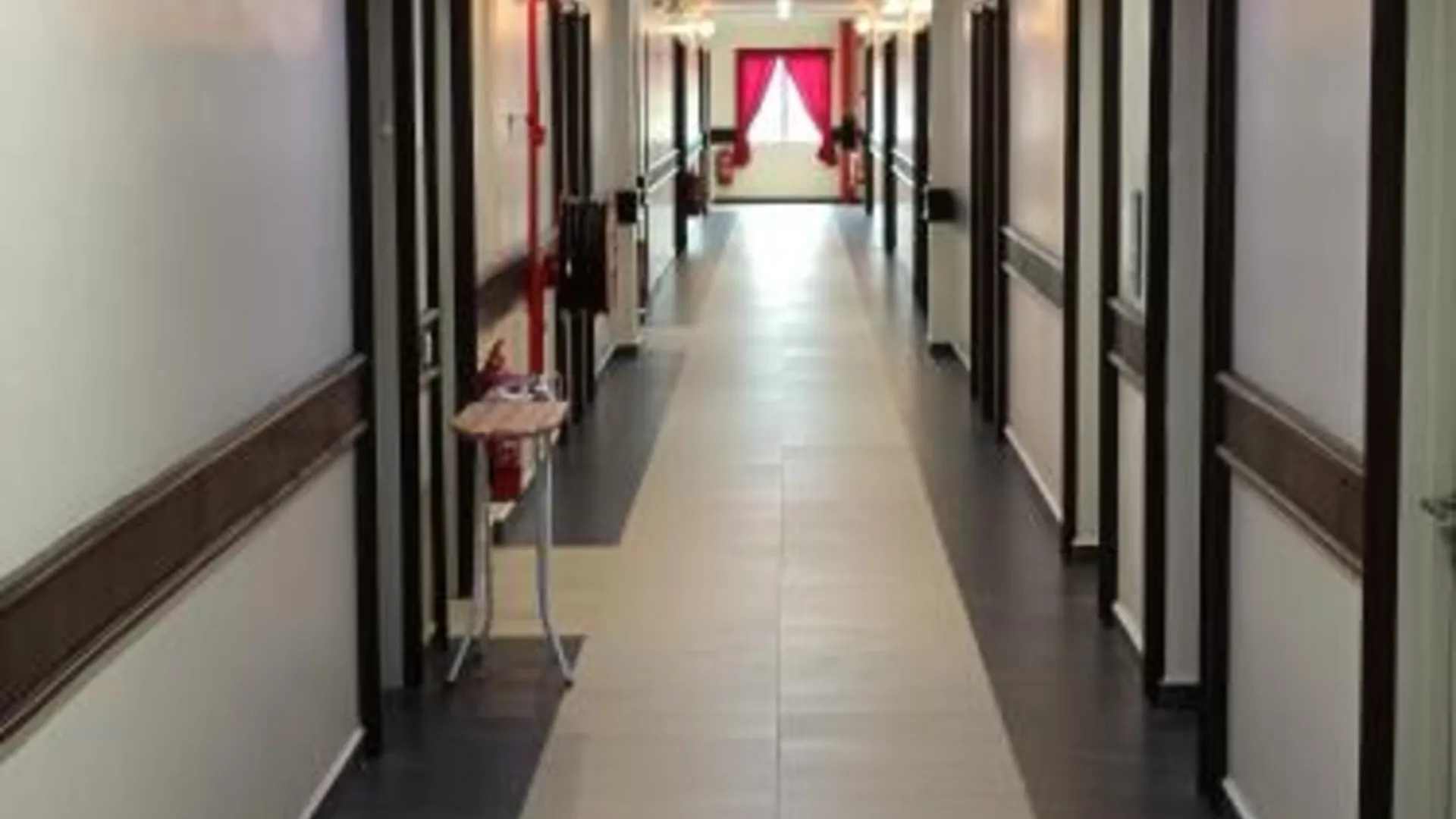 타이핑 river hotel 3성급 호텔 외관