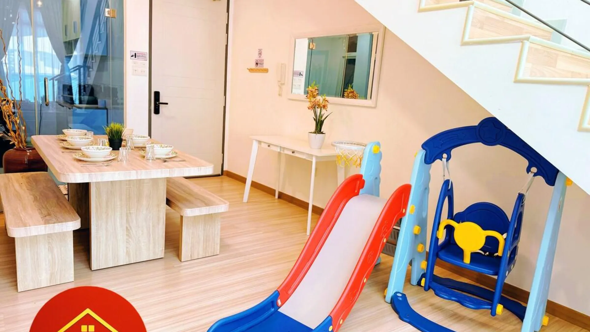 말라카 존커의 프라이빗 하우스 (m², 침실 3개, 프라이빗 욕실 3개) 2성급 싱글룸 레스토랑