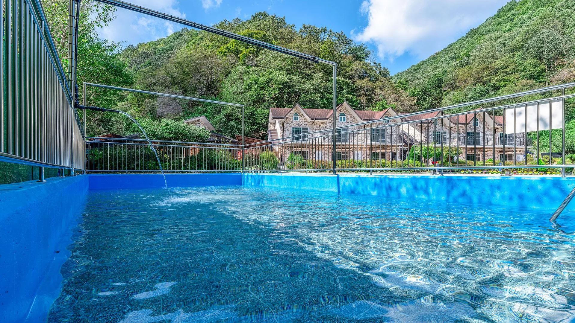 계룡시 대전 파파지붕&마마펜션 2성급 게스트하우스 로비