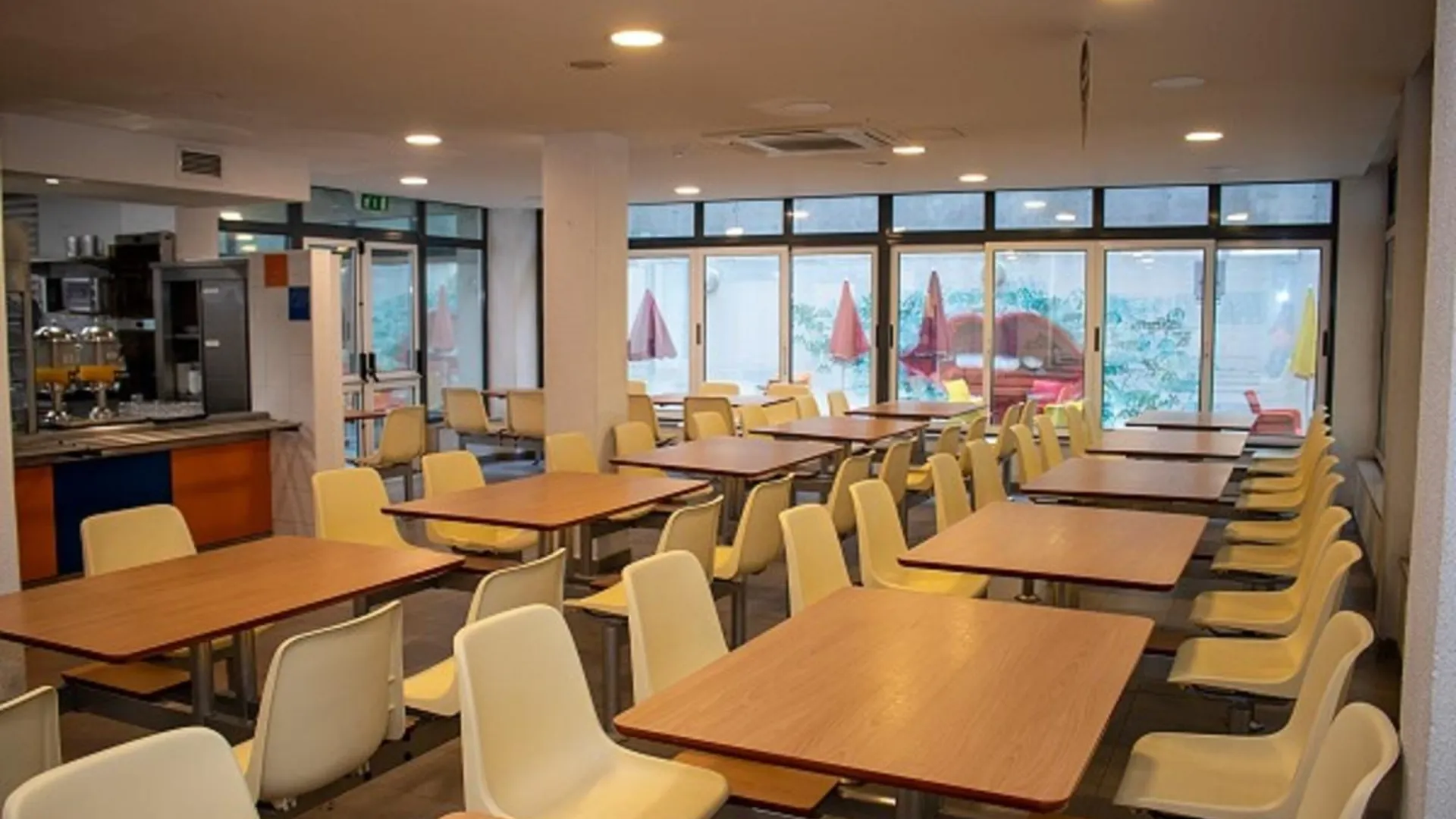 리스본 HI Lisboa - Pousada de Juventude 4성급 호텔 로비