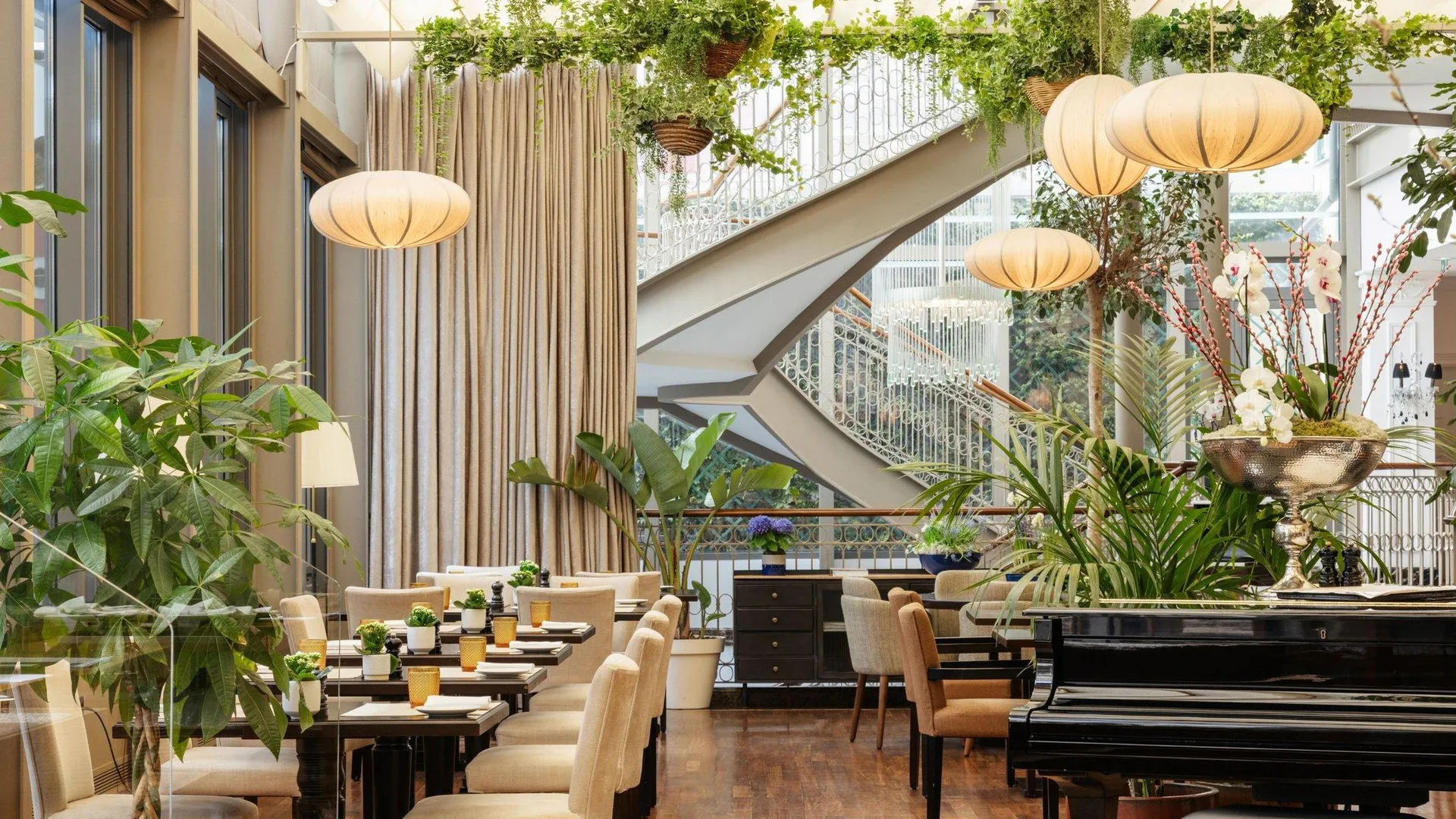 포르투 인터컨티넨탈 포르투 - 팔라시오 다스 카르도사스 바이 IHG 5성급 호텔 수영장