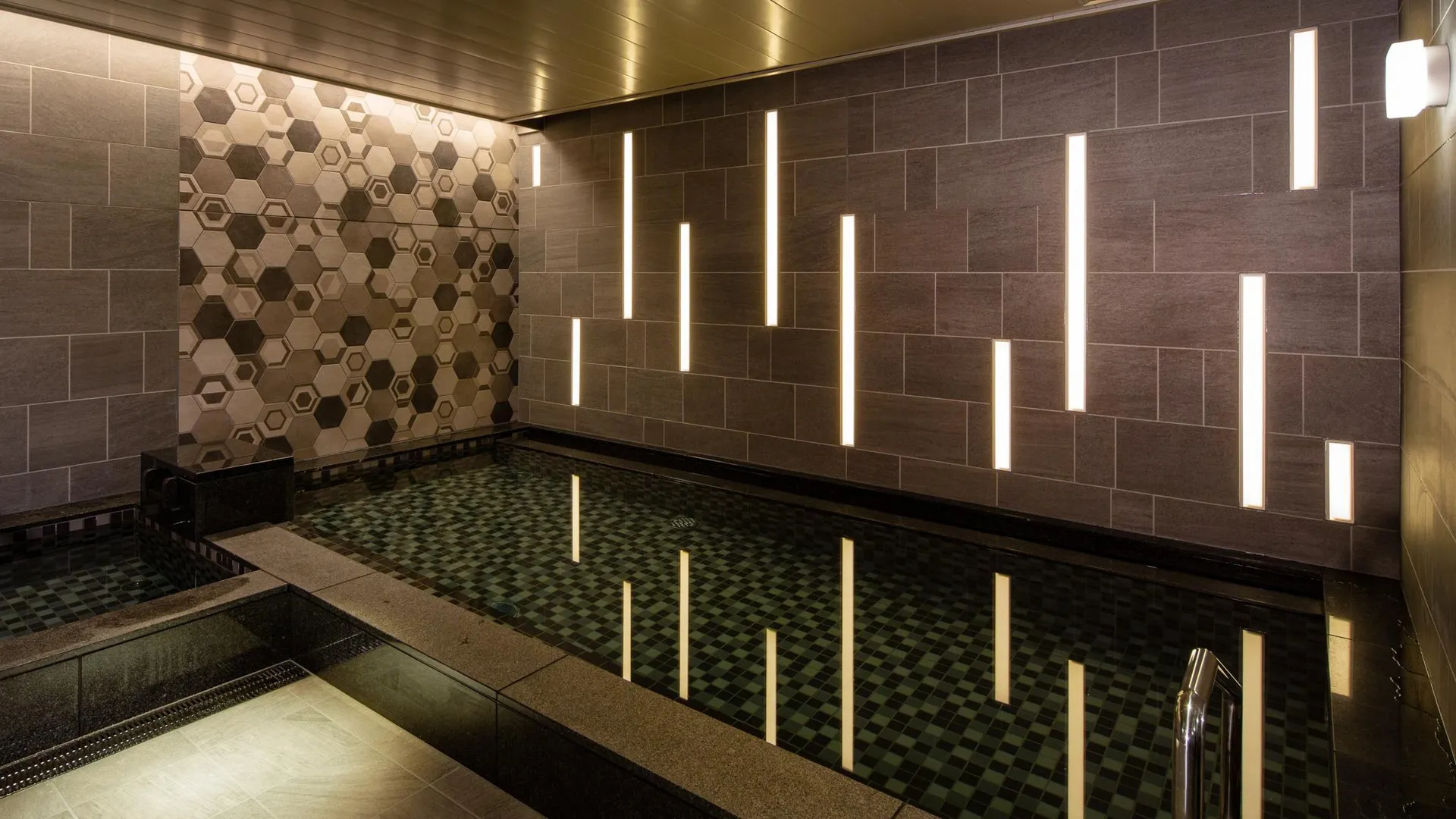 오사카 호텔 몬토레 르 프레르 오사카 4성급 호텔 레스토랑