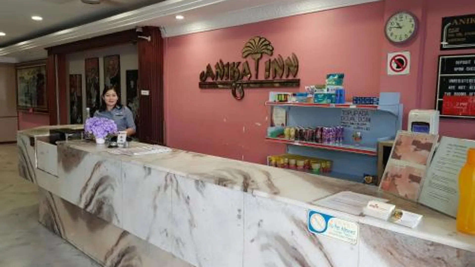 크루앙 아니카 인 2성급 호텔 외관