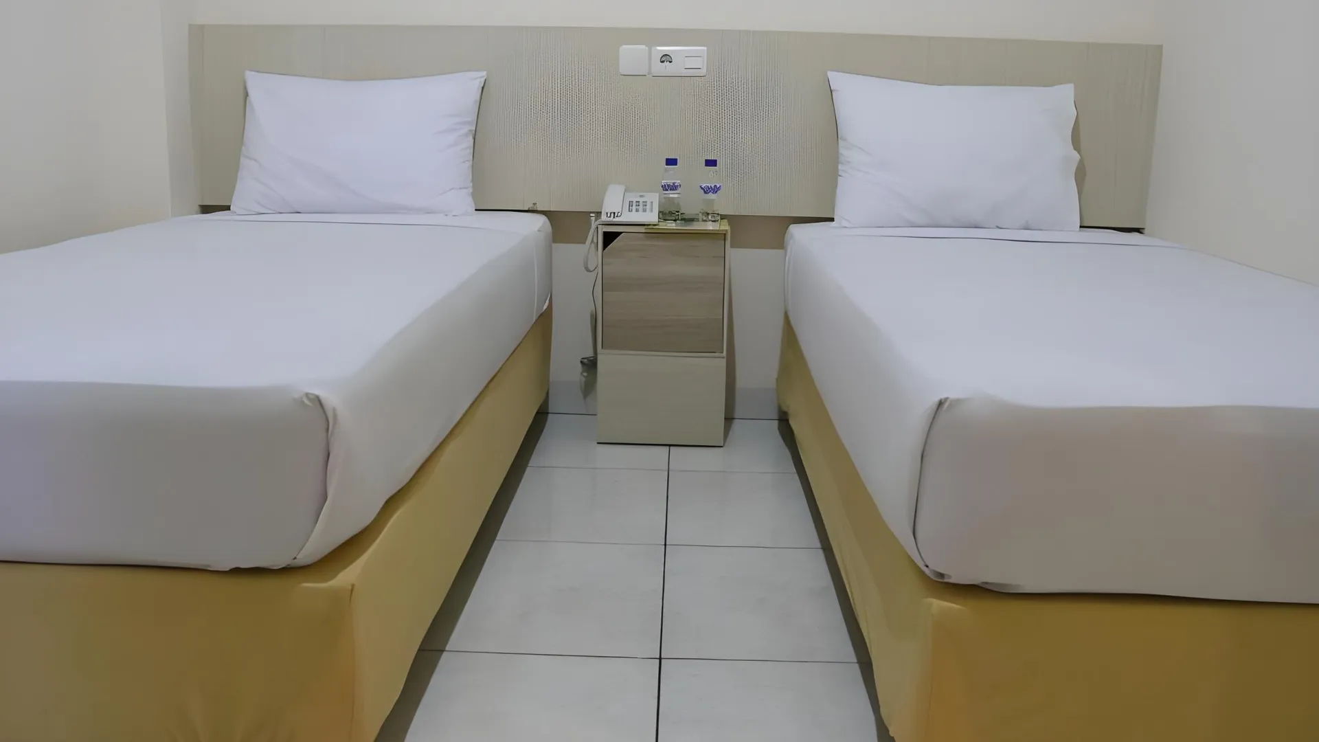 마카사르 다야 호텔 2성급 호텔 스위트룸