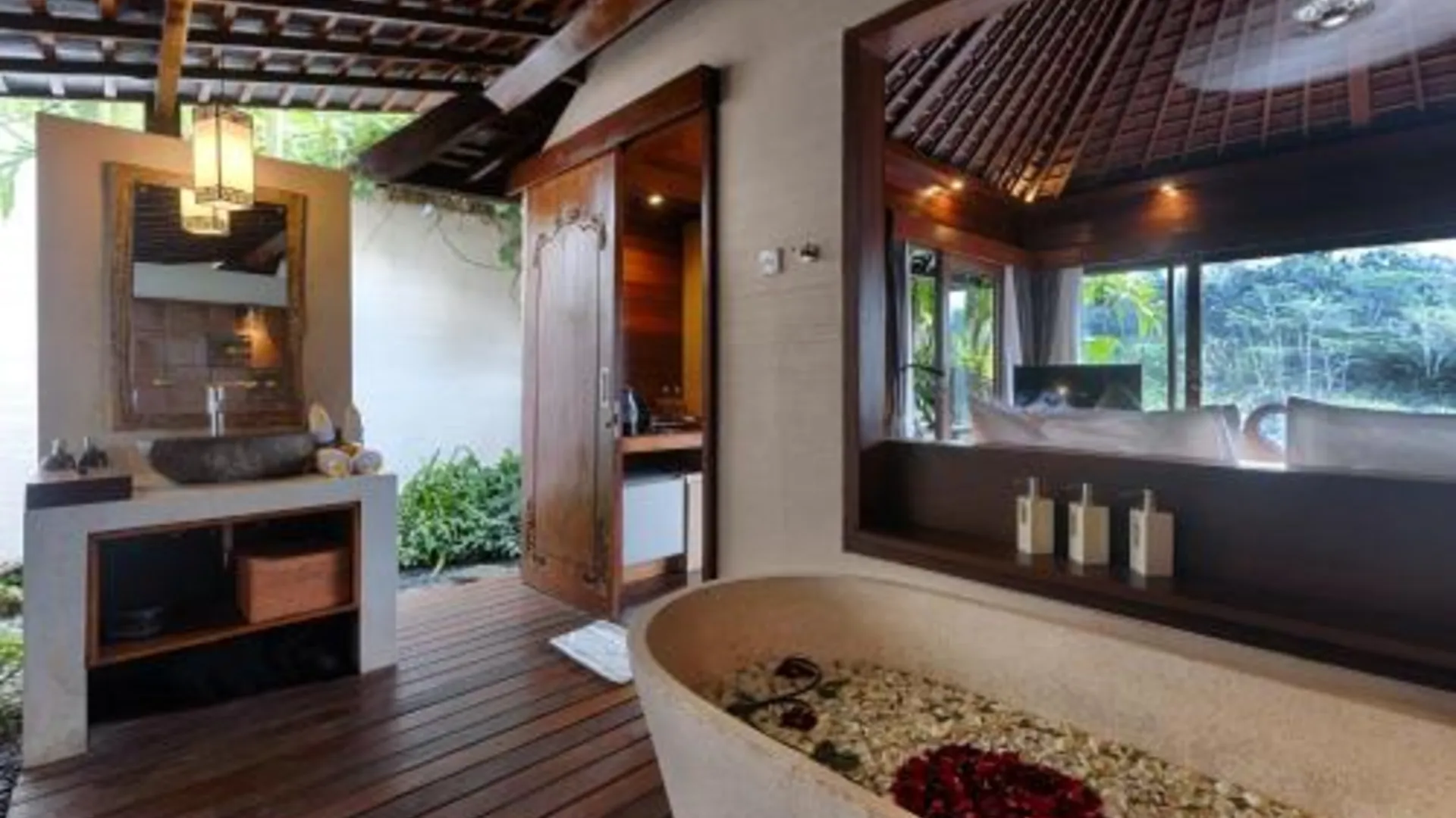 발리 블랙 페니 빌라 우붓 4성급 호텔 수영장