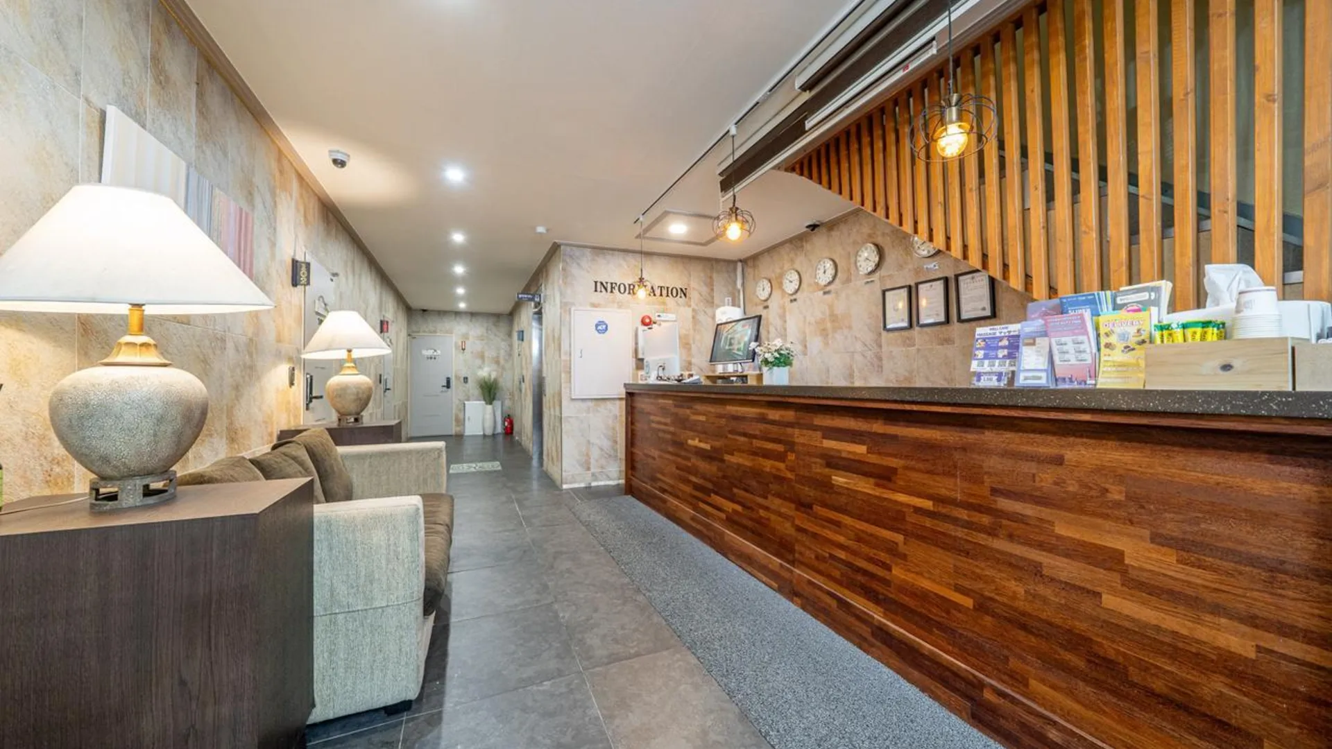 서울 명동 피넛 호텔 3성급 호텔 외관