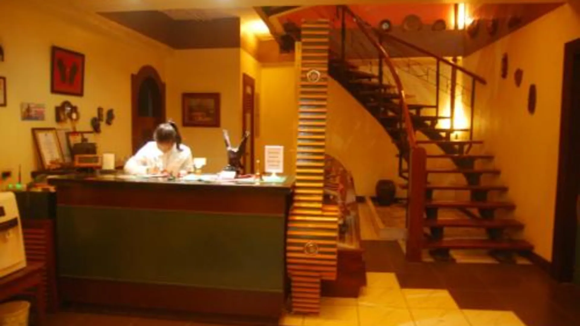 세부 센트로 막탄 스위트 1성급 호텔 전망