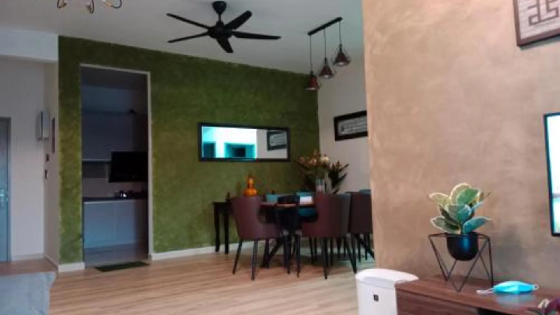 이포 캄퐁 울루 세포르의 아파트먼트 (89m², 침실 3개, 프라이빗 욕실 2개) 4성급 게스트하우스 스위트룸