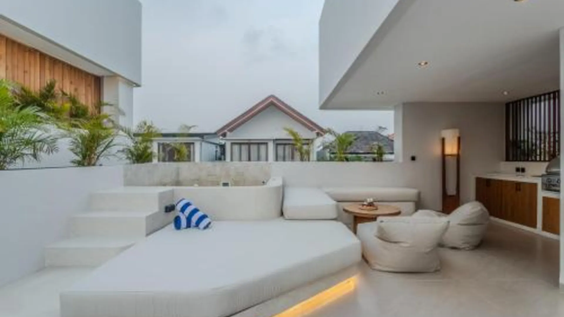 발리 Alpha Villas Pererenan by Blacksand 4성급 호텔 외관