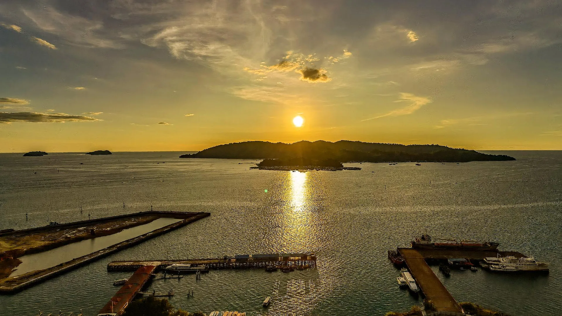 코타키나발루 Urban Seaview - Lavender Homes @ JQ | 2 Rooms 5pax 3성급 게스트하우스 레스토랑