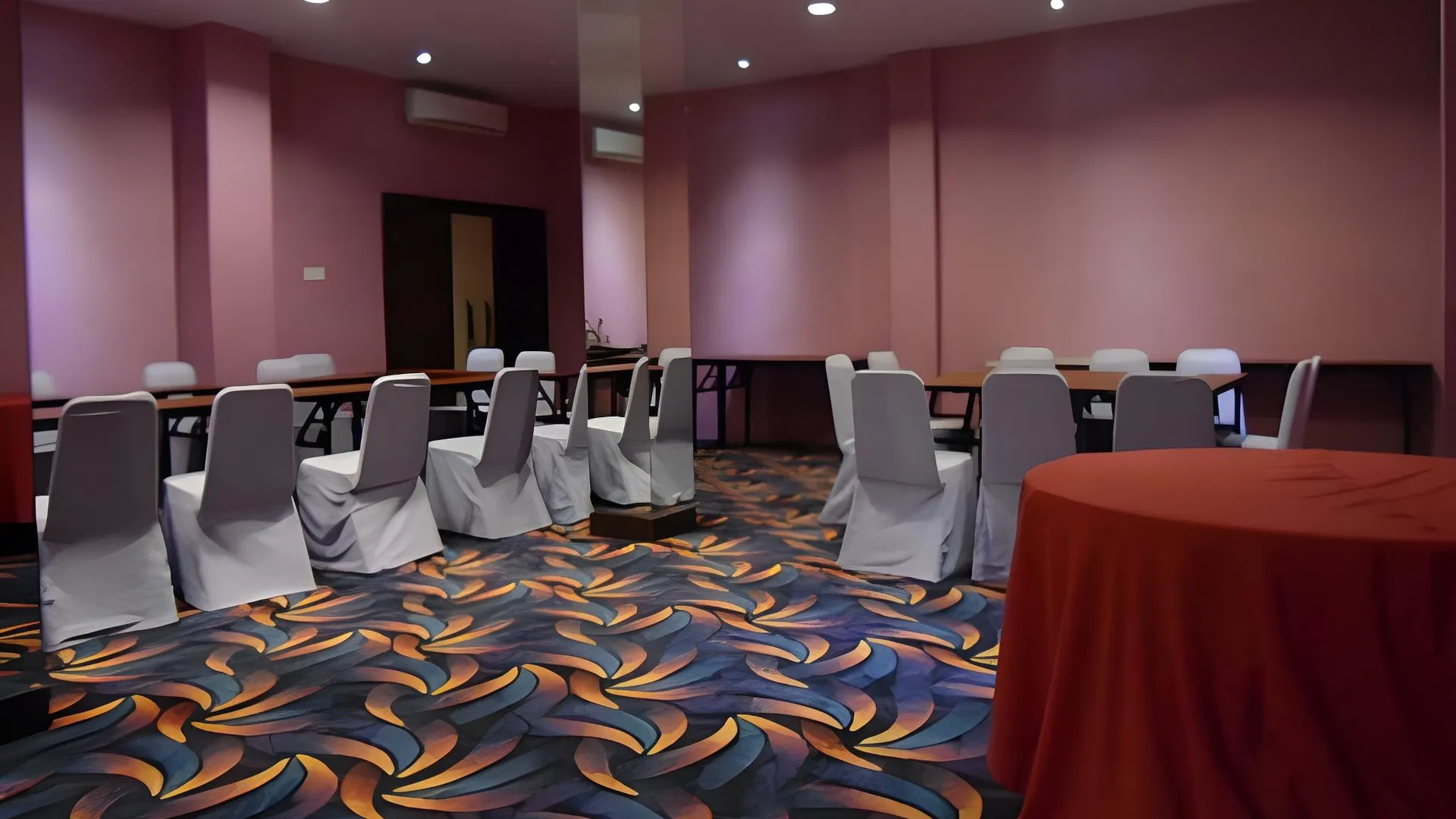 마카사르 아트리아 인 마카사르 1성급 호텔 객실