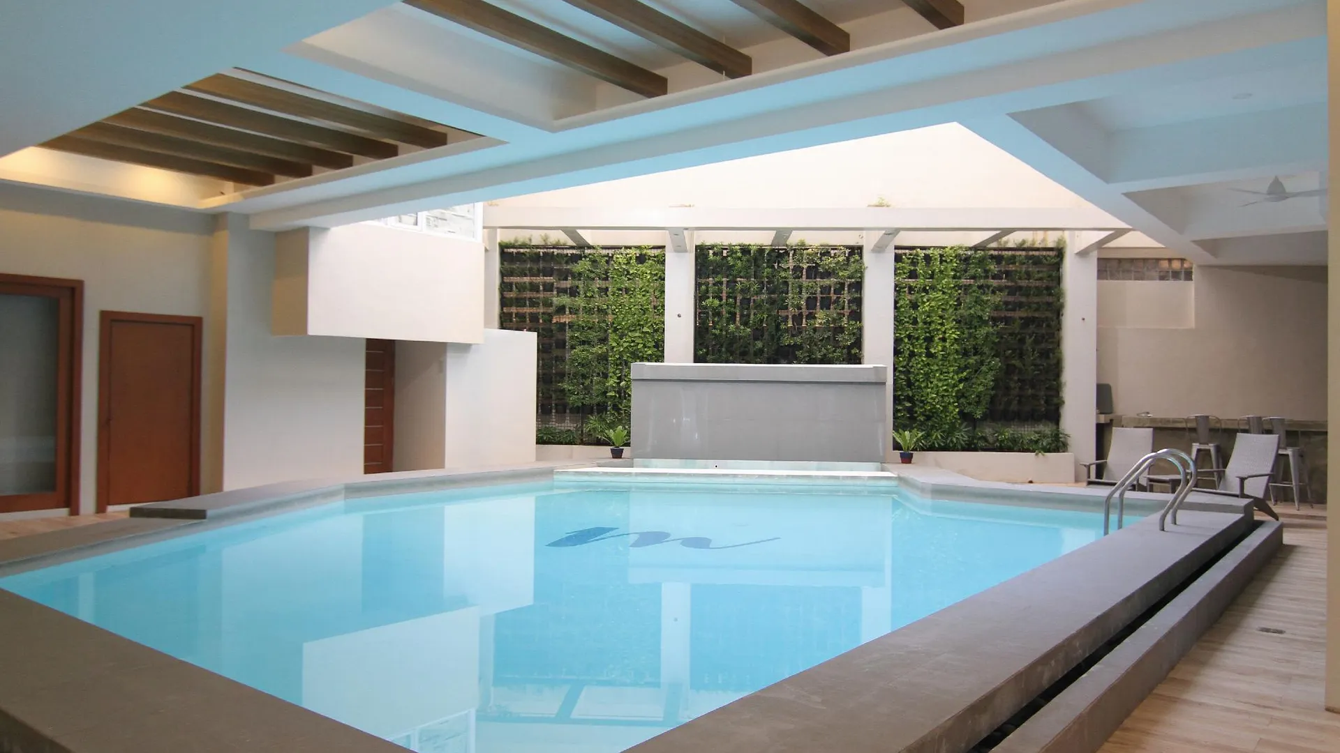 세부 메조 호텔 4성급 호텔 스위트룸