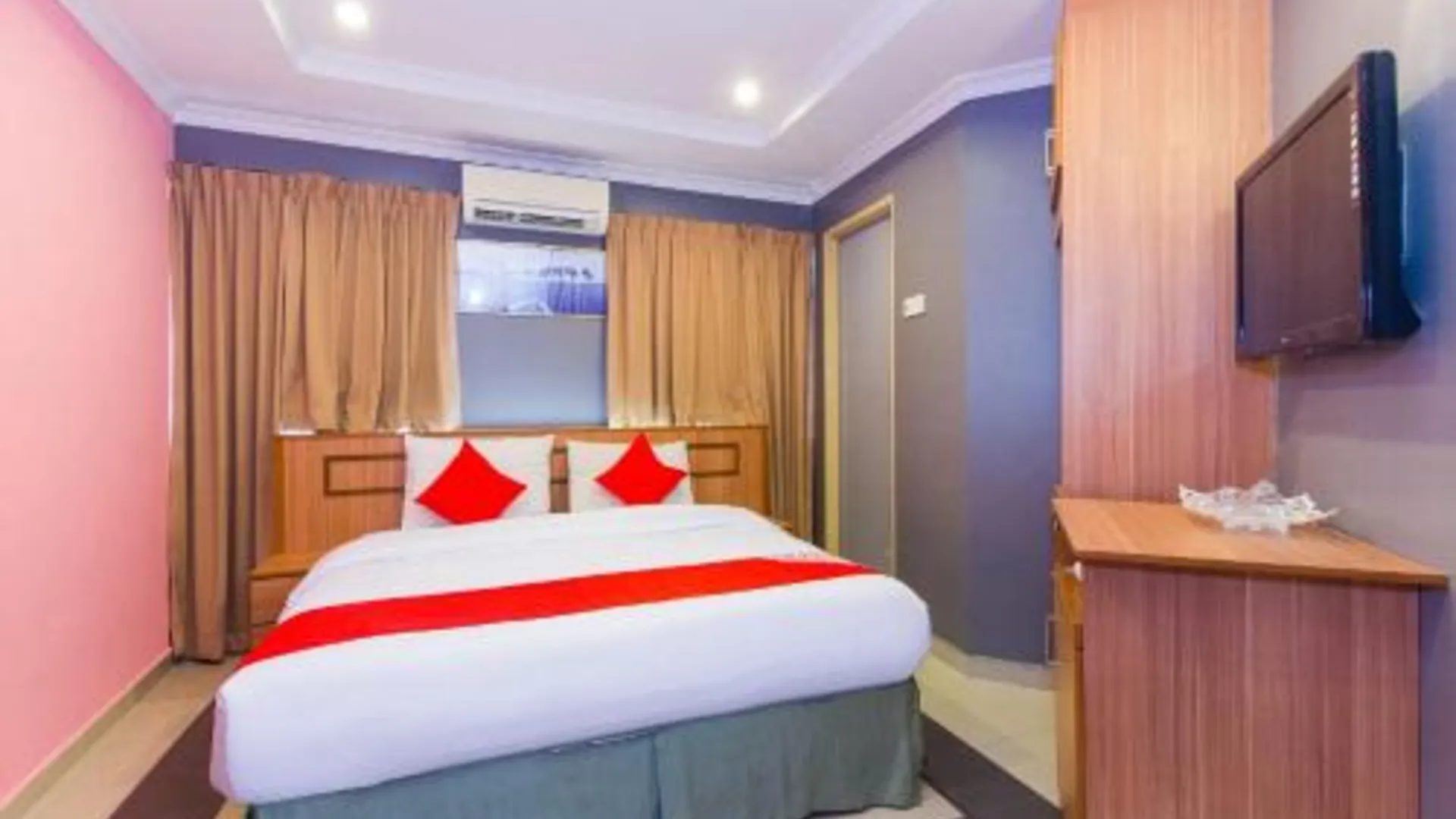 이포 호텔 오 컴포트 2성급 호텔 스위트룸