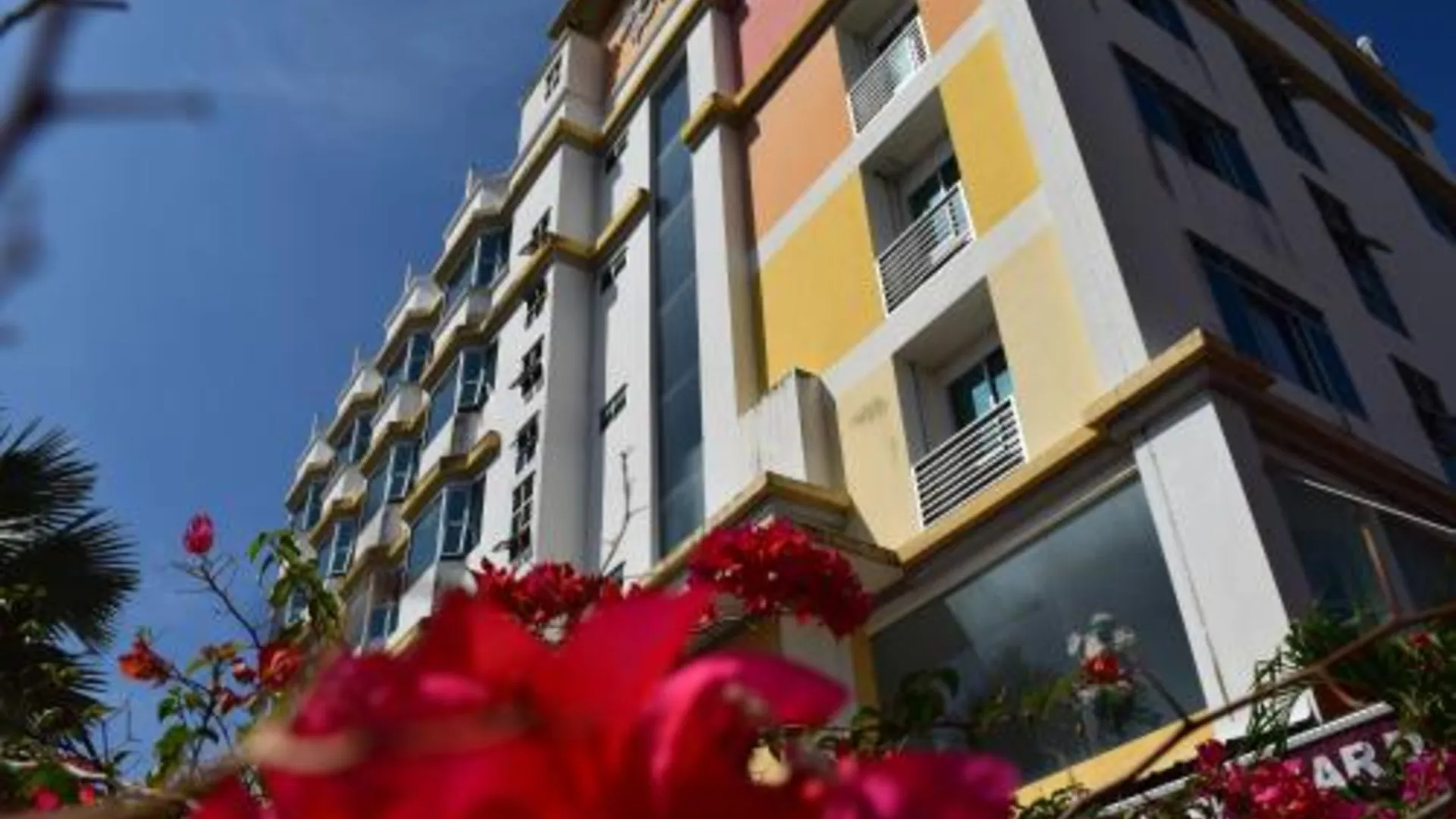 캉가르 호텔 스리 가든 1성급 호텔 스위트룸