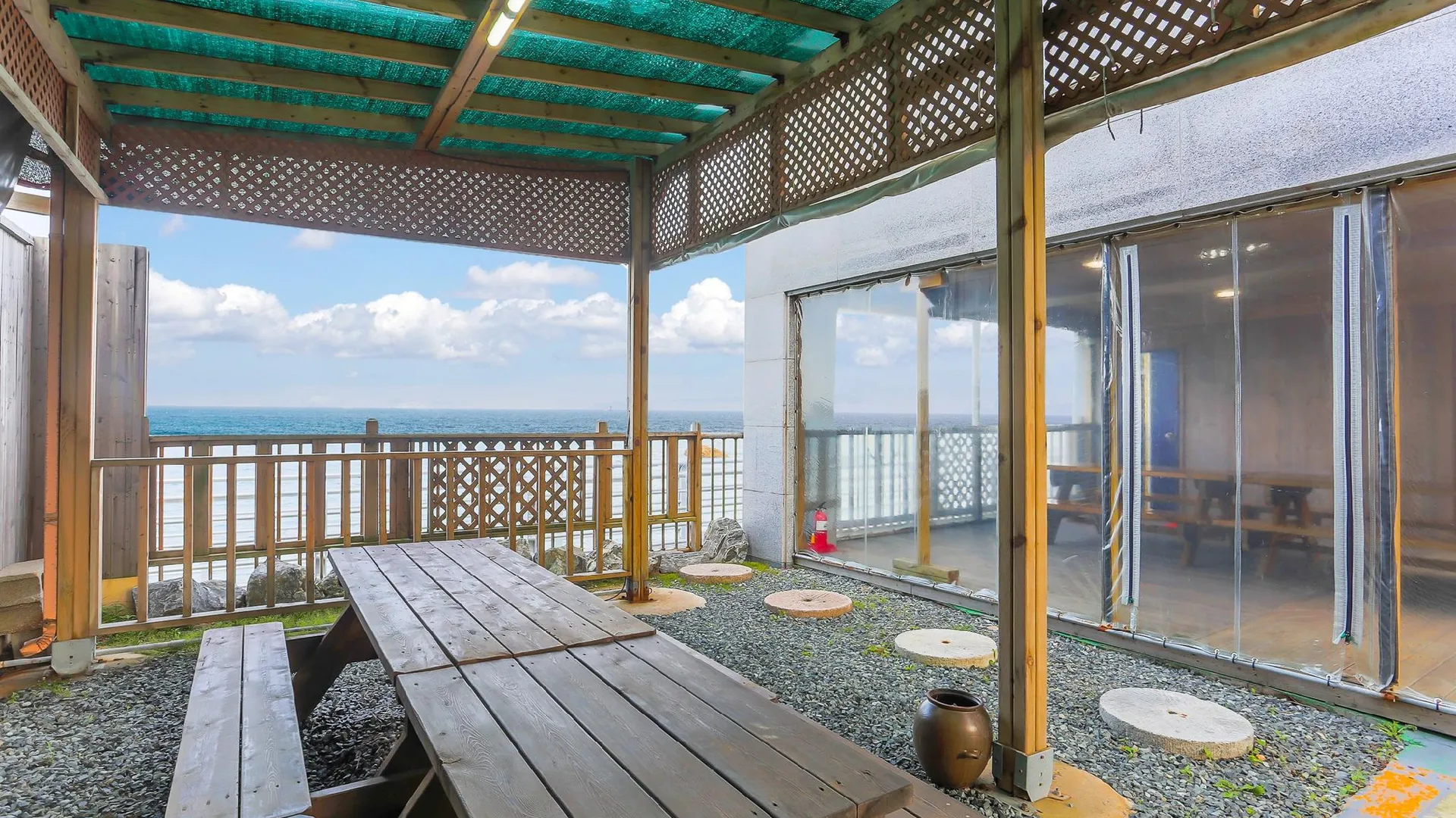 울산 울산 파도소리펜션 2성급 게스트하우스 수영장