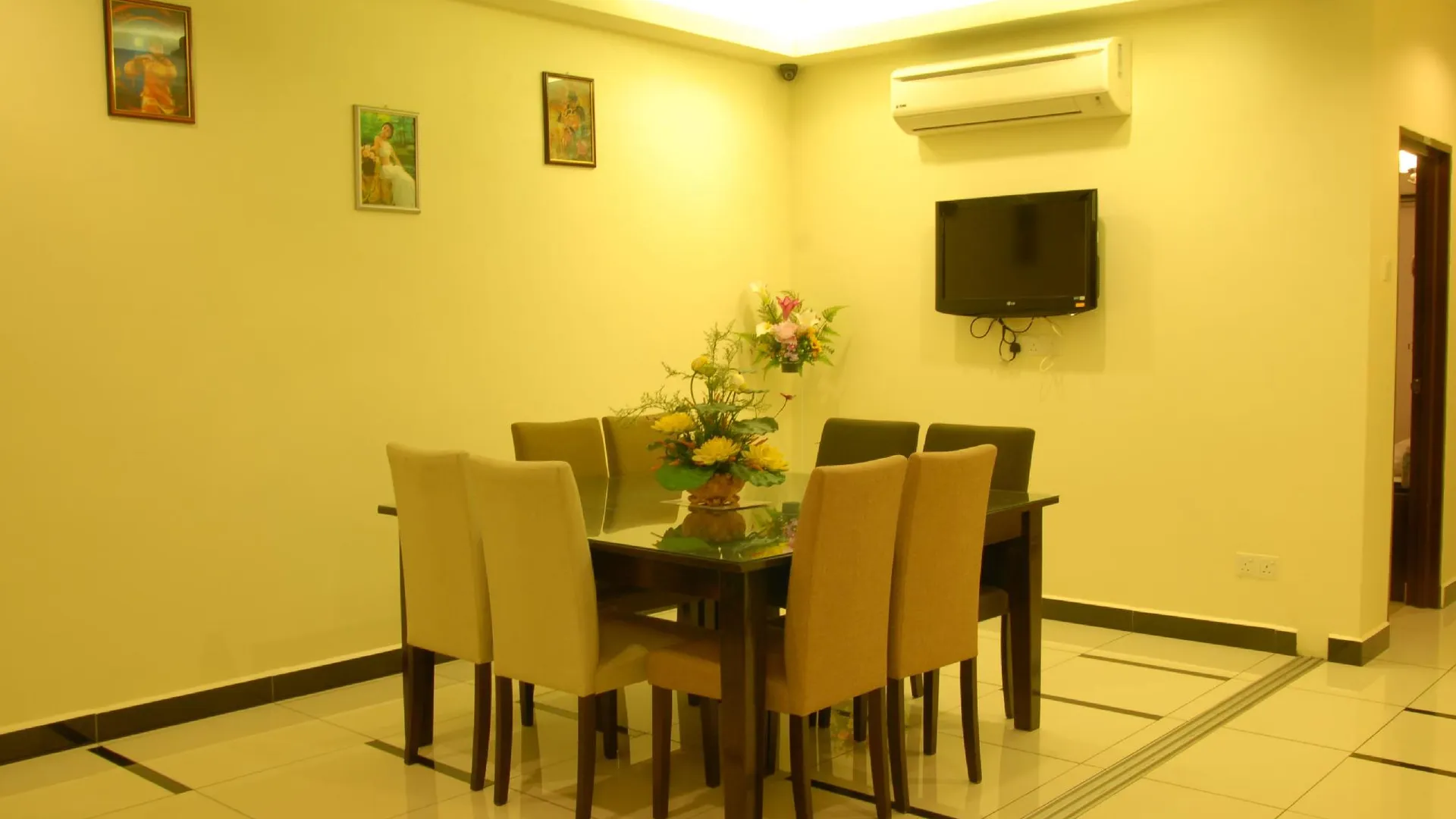 숭카이 룽 팻 호텔 2성급 호텔 수영장