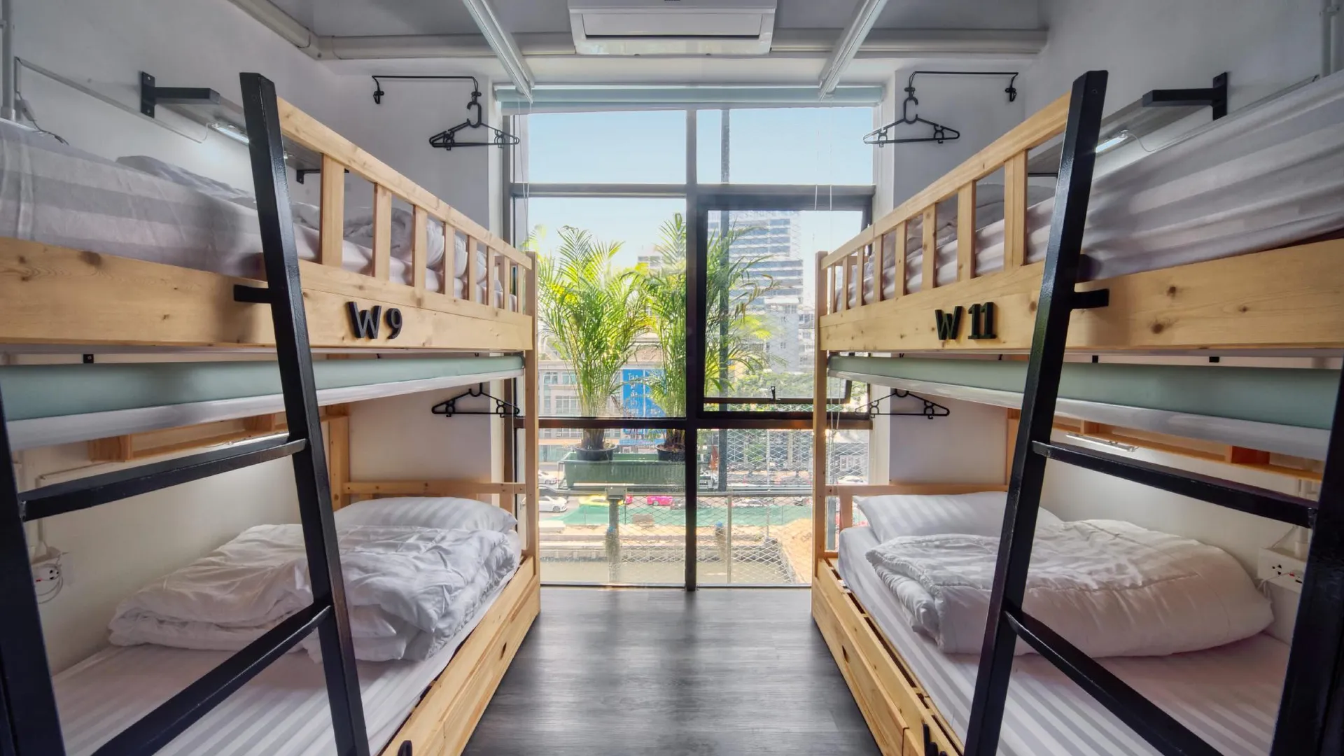 방콕 W3 웨이크워크워크 5성급 호텔 스위트룸