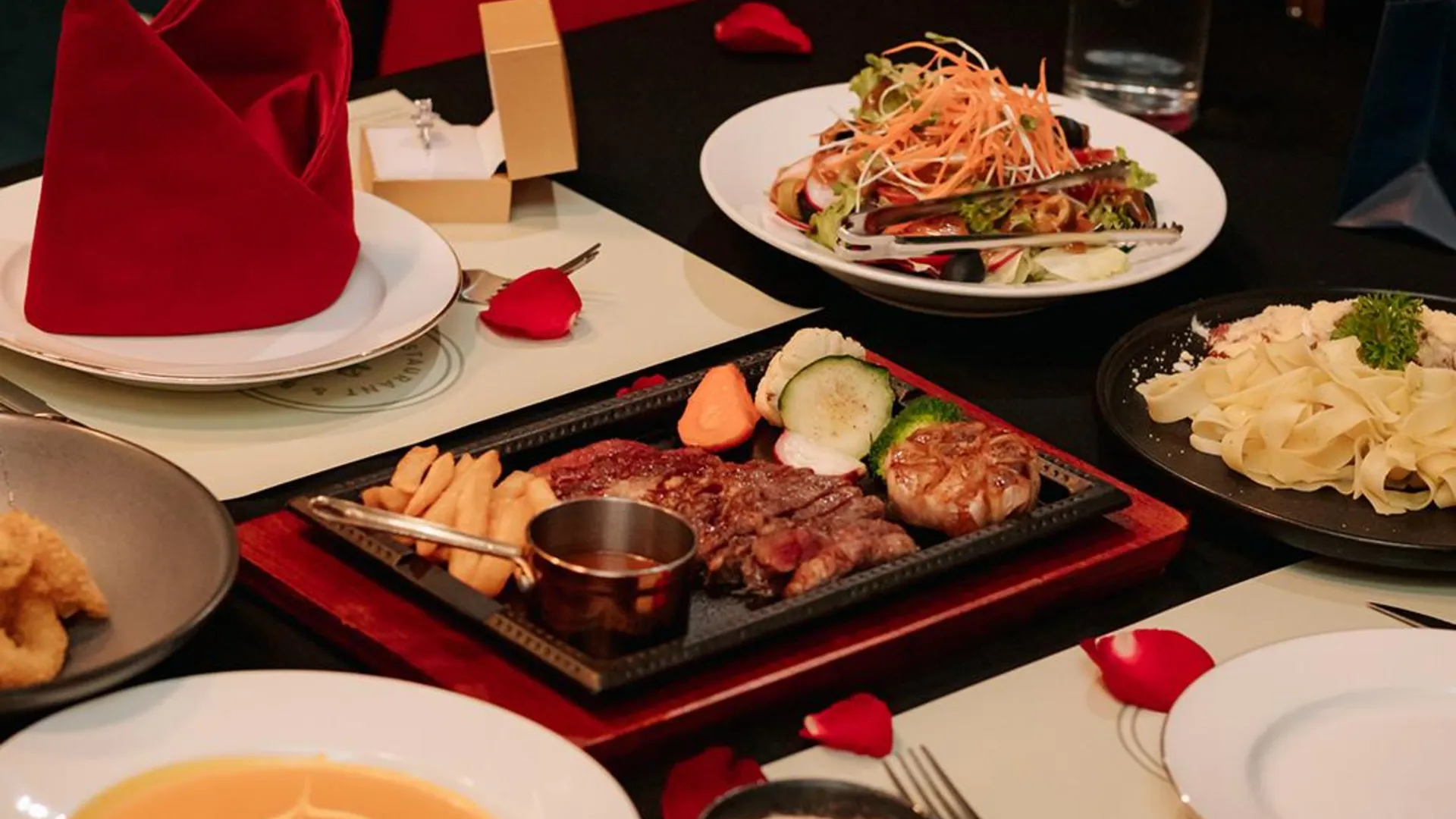 하노이 하노이 룸스 - 빈홈즈 스카이레이크 아파트먼트 5성급 게스트하우스 전망