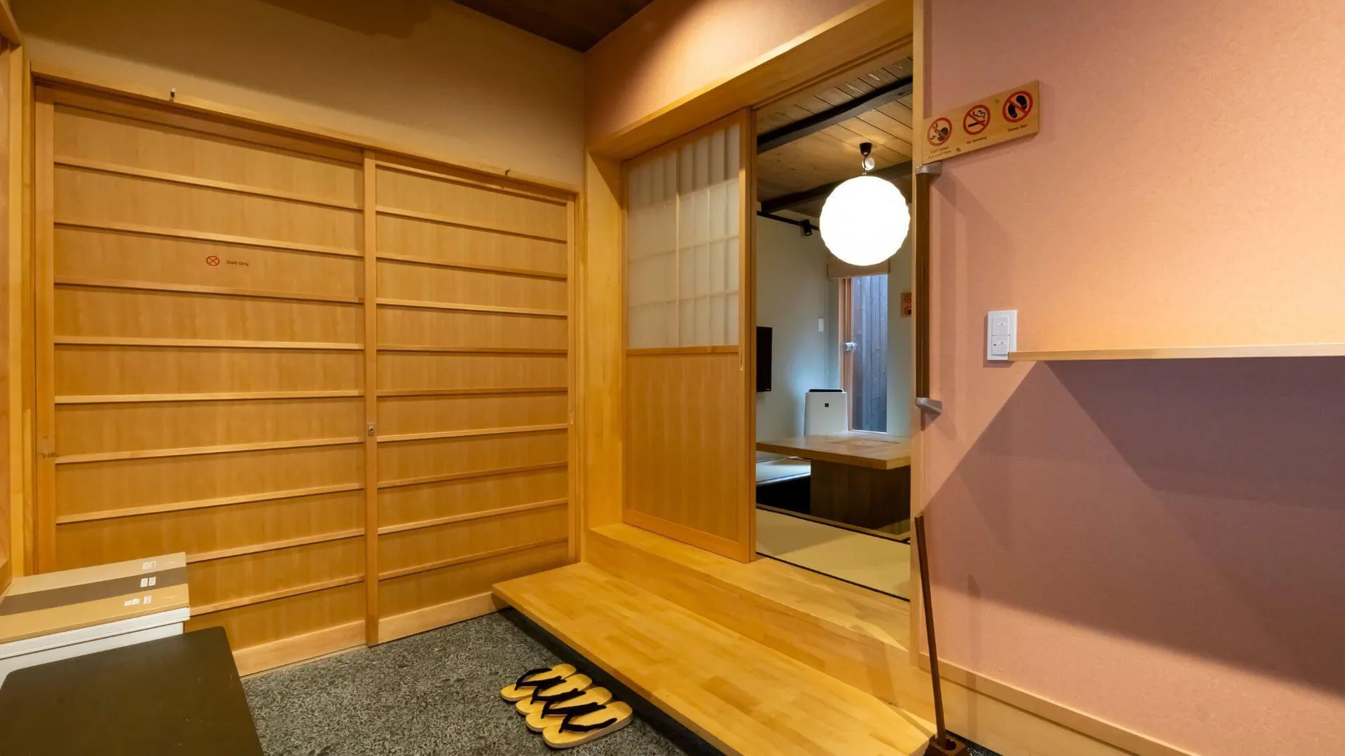 교토 센 오미야-고조 무슬림 프렌들리 이지 액세스 투 교토 스테이션 4성급 호텔 로비