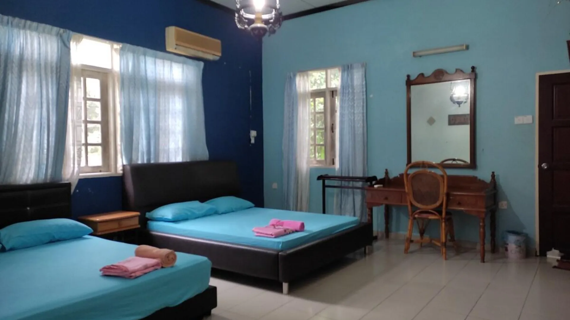 둥군 쿠알라둥운의 프라이빗 하우스 (m², 침실 1개, 프라이빗 욕실 1개) 1성급 싱글룸 객실