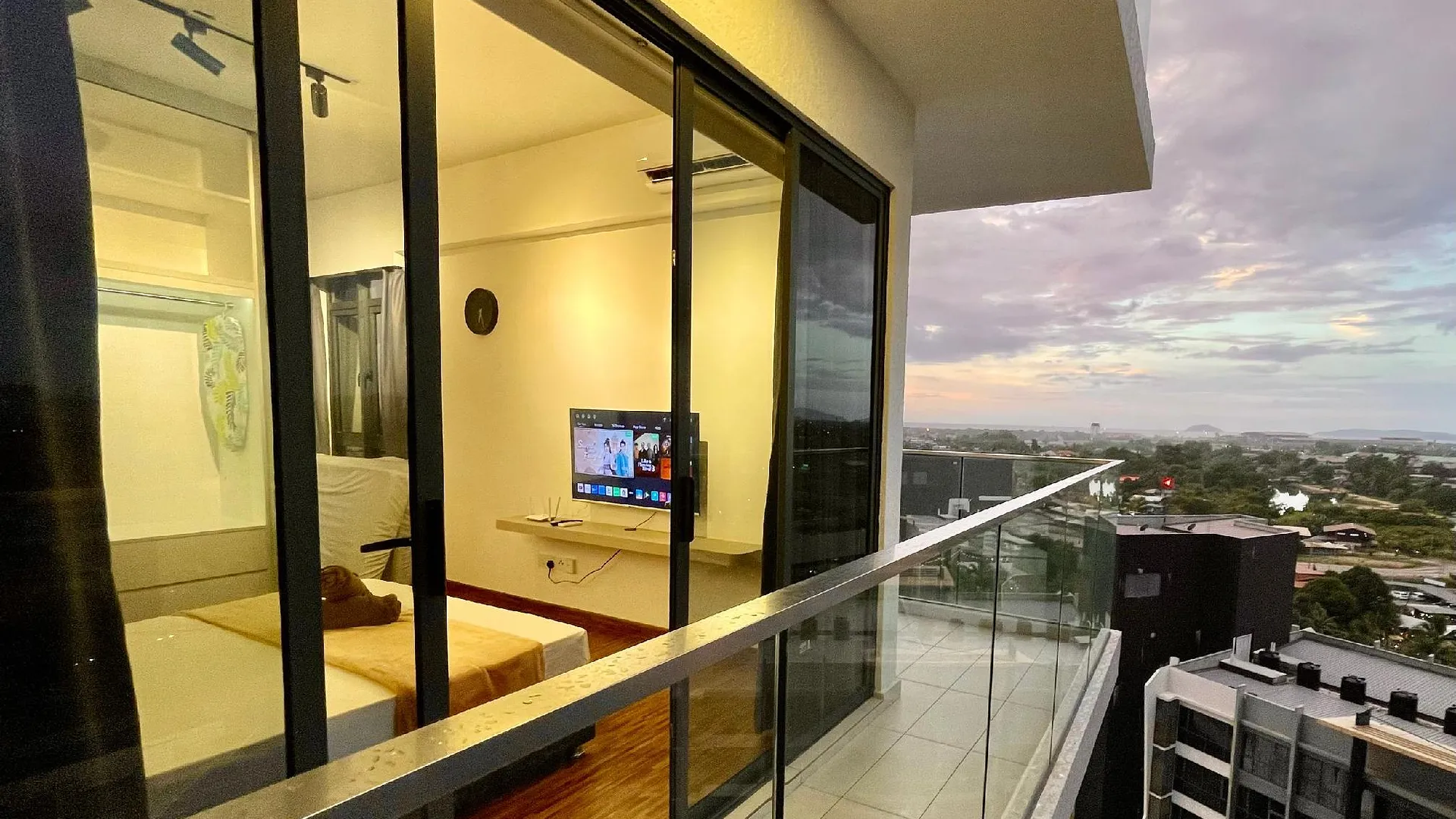 코타키나발루 크파얀의 스튜디오 아파트먼트 (300m², 프라이빗 욕실 1개) 3성급 싱글룸 레스토랑