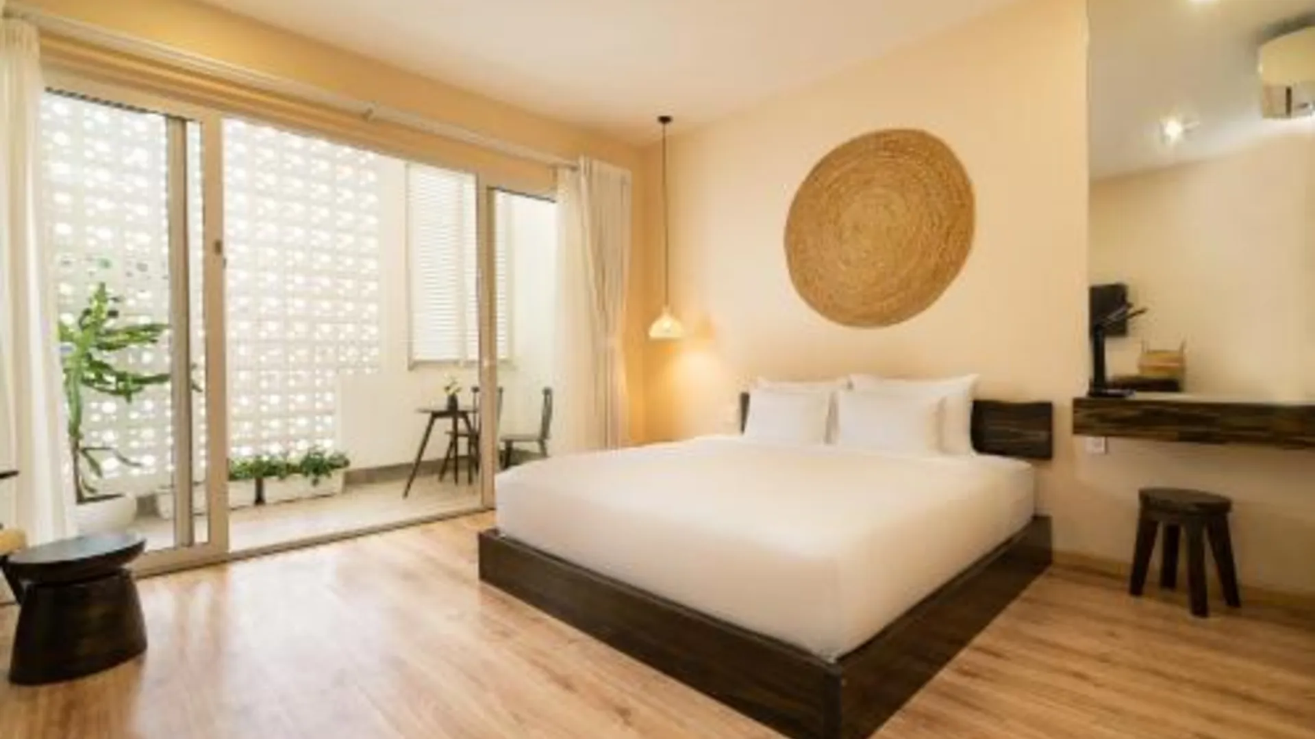 호치민 헴터치 하우스 - 응우옌반마이 3성급 호텔 스위트룸