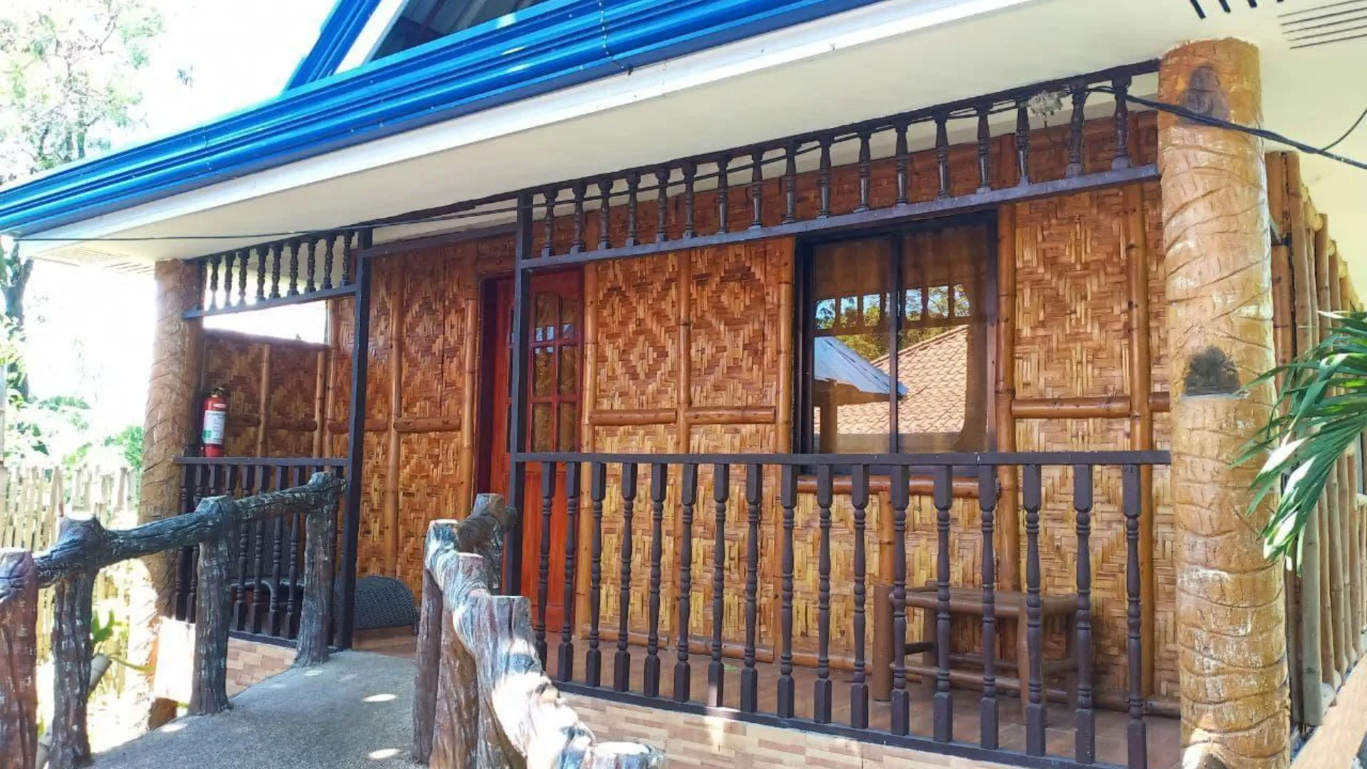 세부 레드도어즈 가이사노 그랜드 코르도바 근처 2성급 호텔 수영장