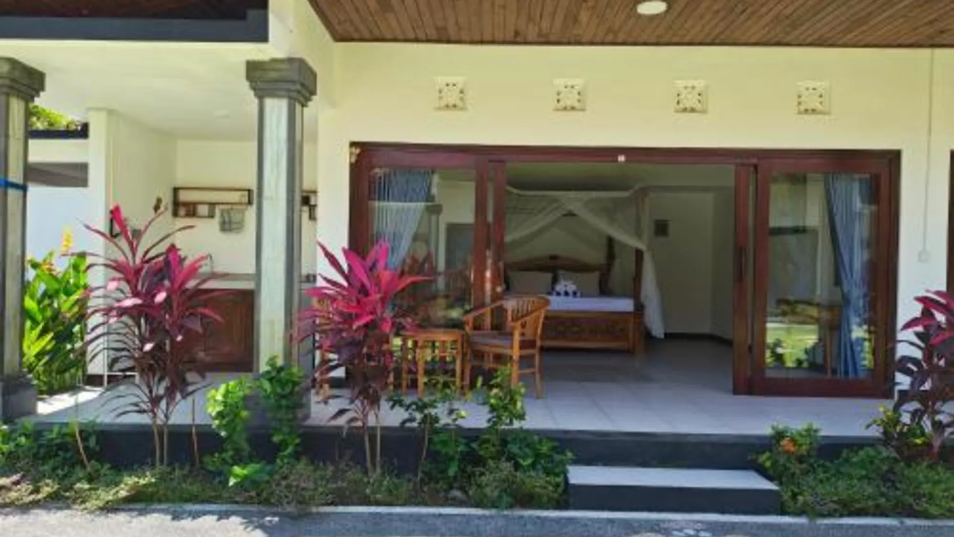 발리 Mandala Home Villa 4성급 게스트하우스 수영장