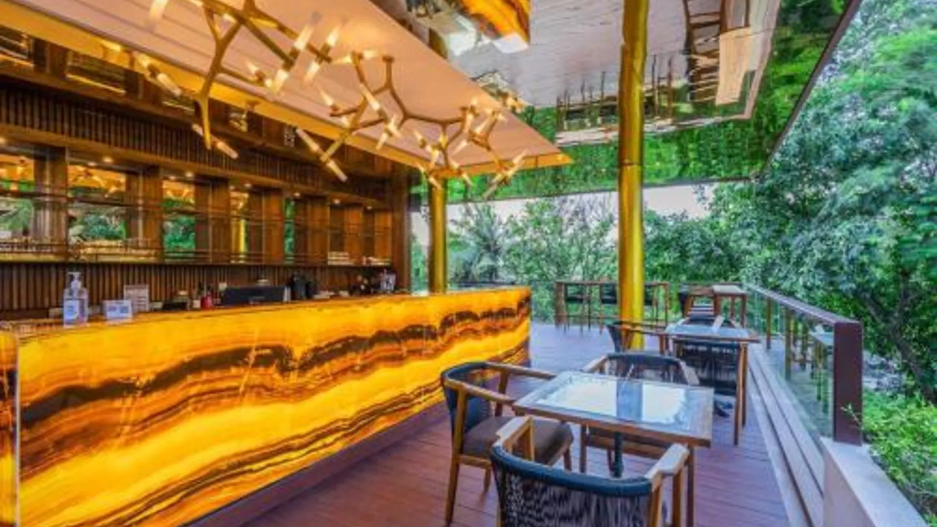 발리 판다와 올 스위트 호텔 4성급 호텔 수영장