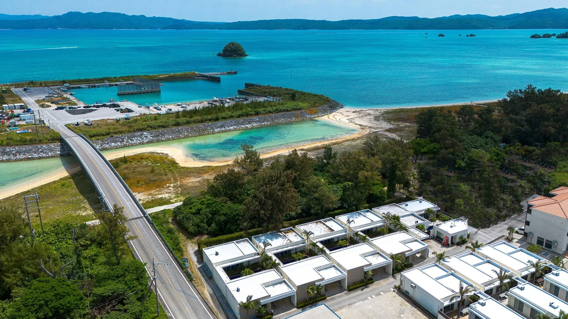 오키나와 본섬 풀 빌라 야가지시마 바이 콜디오 프리미엄 3성급 호텔 객실