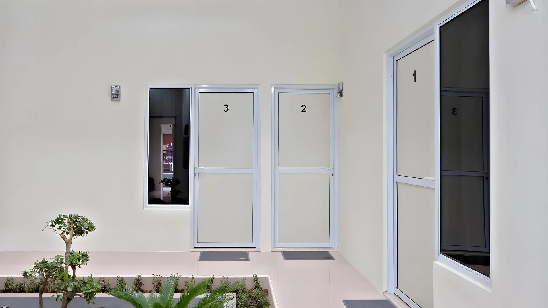 마카사르 레드도어즈 샤리아 앳 다네스티 홈스테이 반다라 술탄 하사누딘 근처 2성급 호텔 수영장