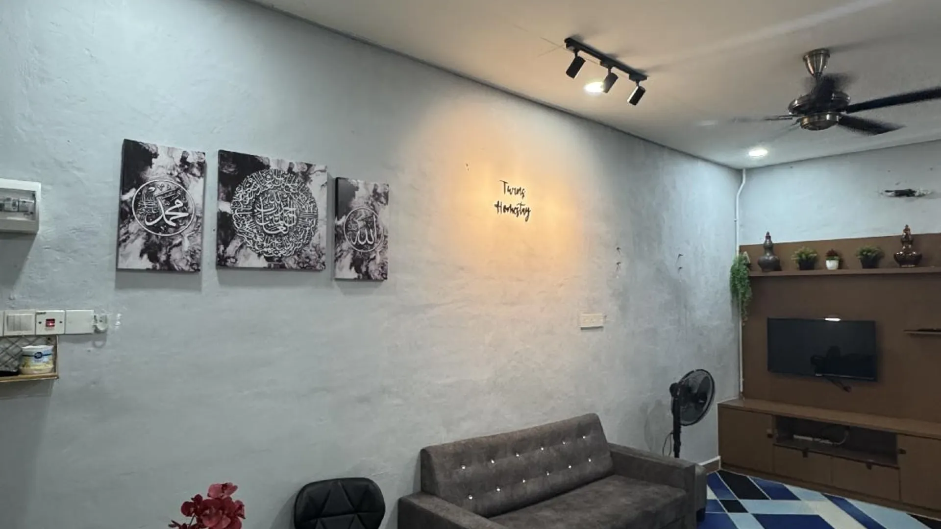 쿠알라 네랑 쿠알라 네랑의  (m², 침실 2개, 프라이빗 욕실 1개) 3성급 게스트하우스 전망