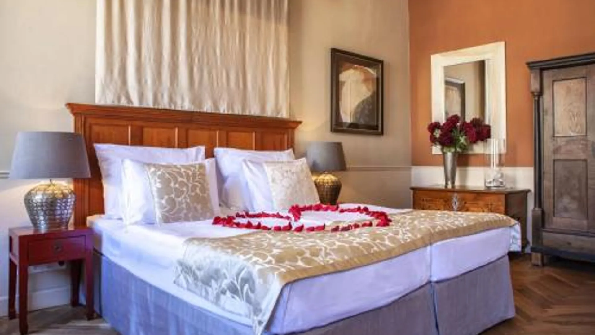 타보르 Boutique Hotel Nautilus 4성급 호텔 스위트룸