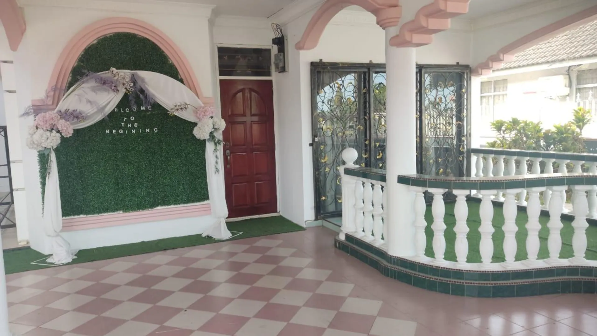 쿠안탄 반다르 인데라 마코타의 빌라 (4000m², 침실 5개, 프라이빗 욕실 4개) 4성급 싱글룸 레스토랑