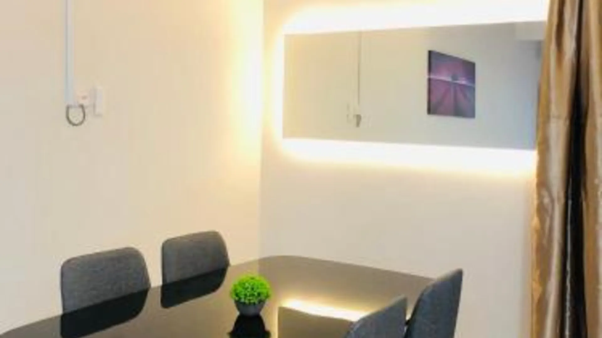 세리 만중 세리 만중의 프라이빗 하우스 (150m², 침실 4개, 프라이빗 욕실 3개) 3성급 게스트하우스 부대시설