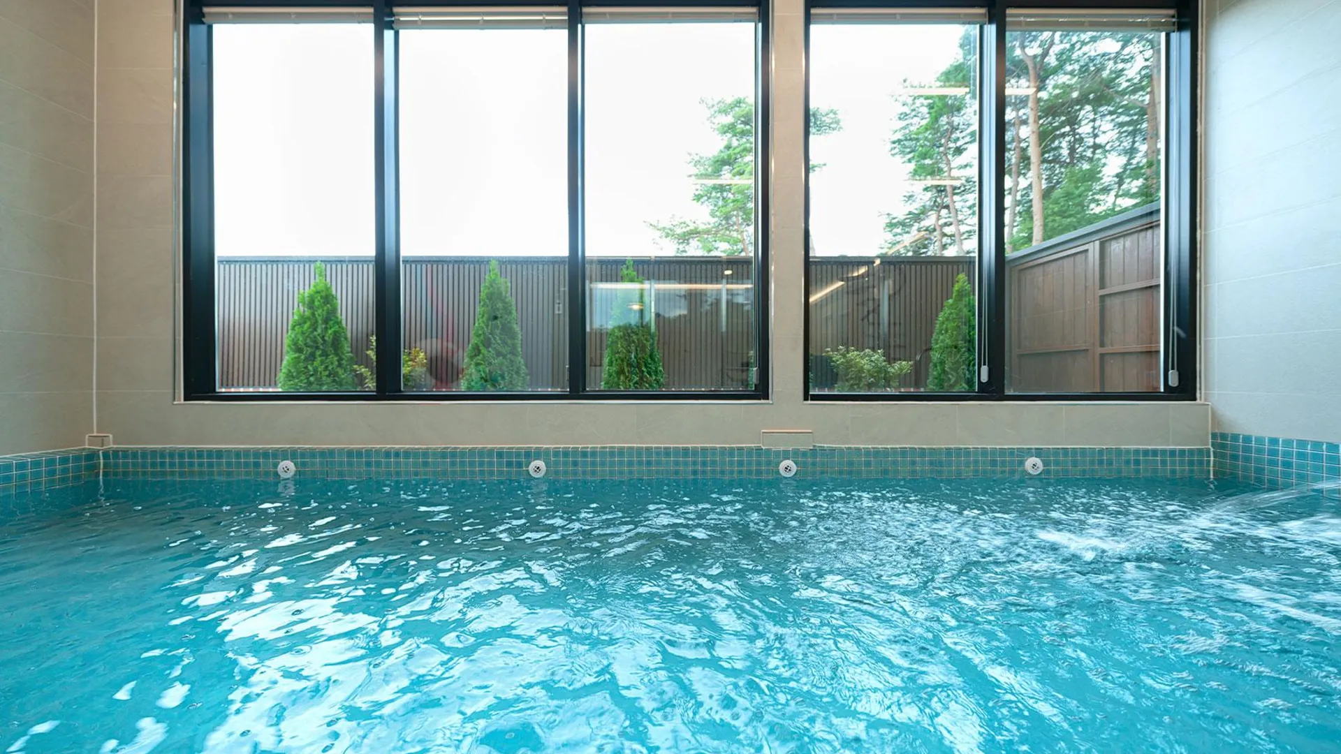 가평 강릉 메이플604 2성급 싱글룸 객실