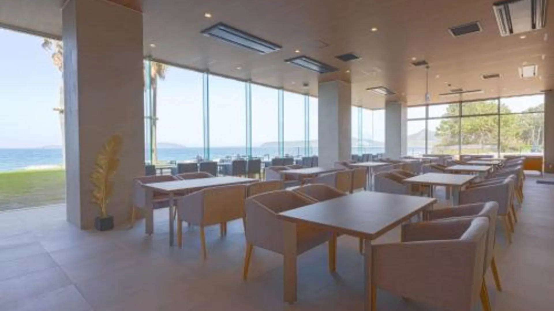 후쿠오카 Alba HOTEL & Glamping 4성급 호텔 전망