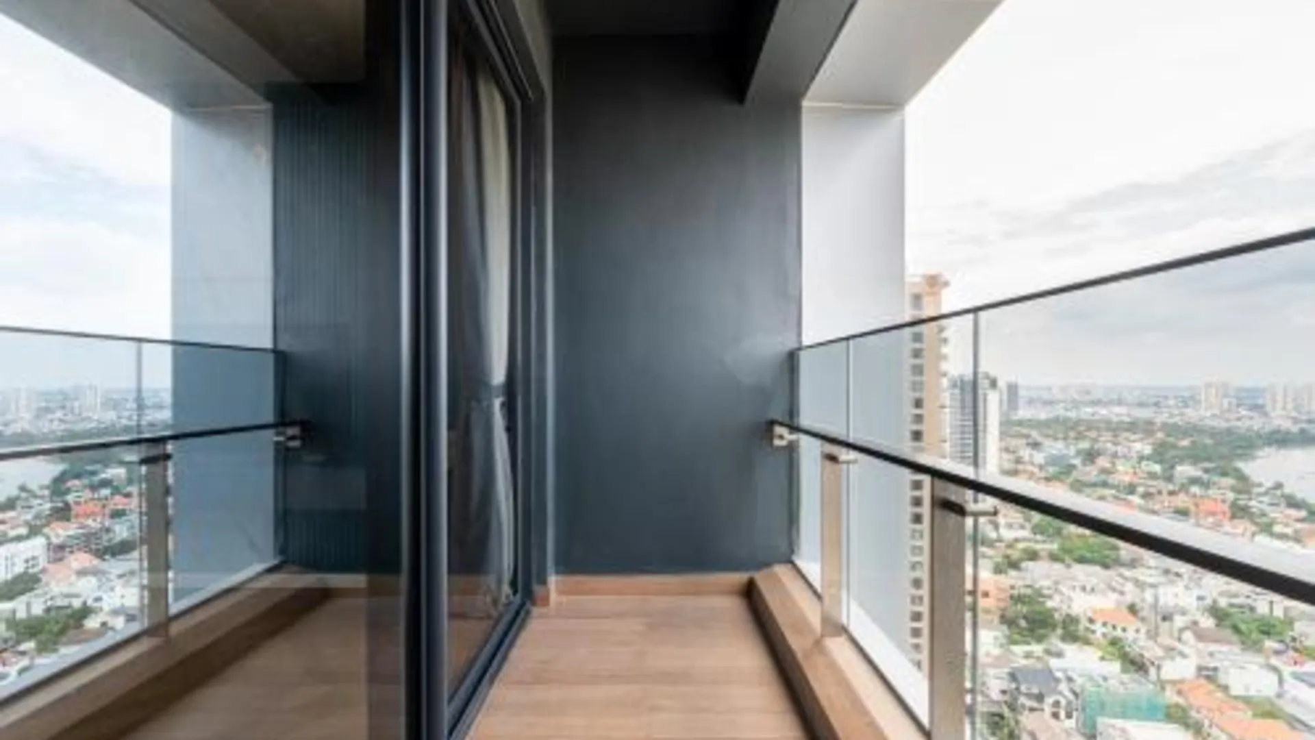 호치민 더 루미에르 리버사이드 레지던스 5성급 호텔 전망