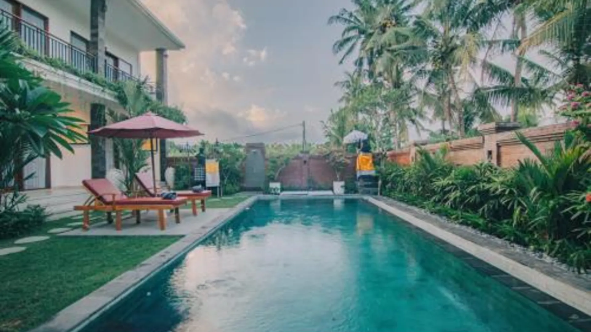 발리 Cucukan Beach Guest House 4성급 호텔 로비