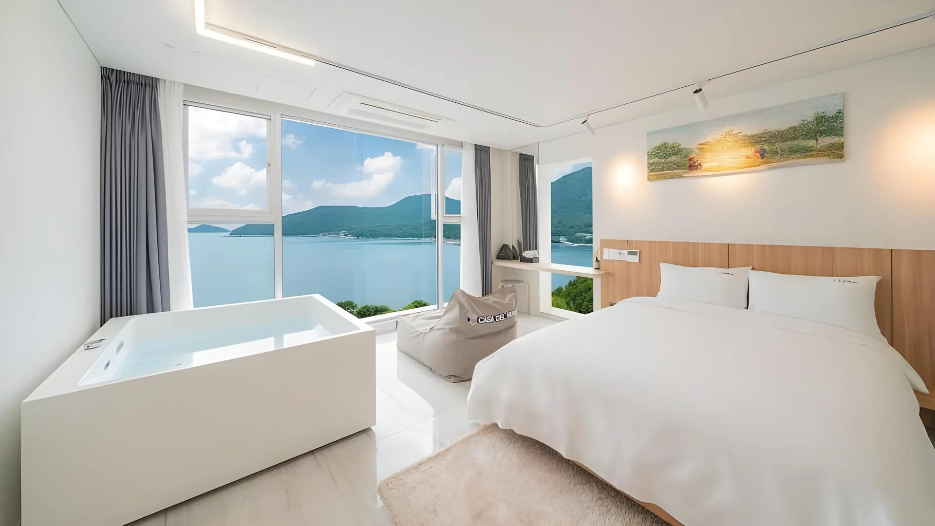 거제 거제도 까사델문도펜션 2성급 게스트하우스 스위트룸