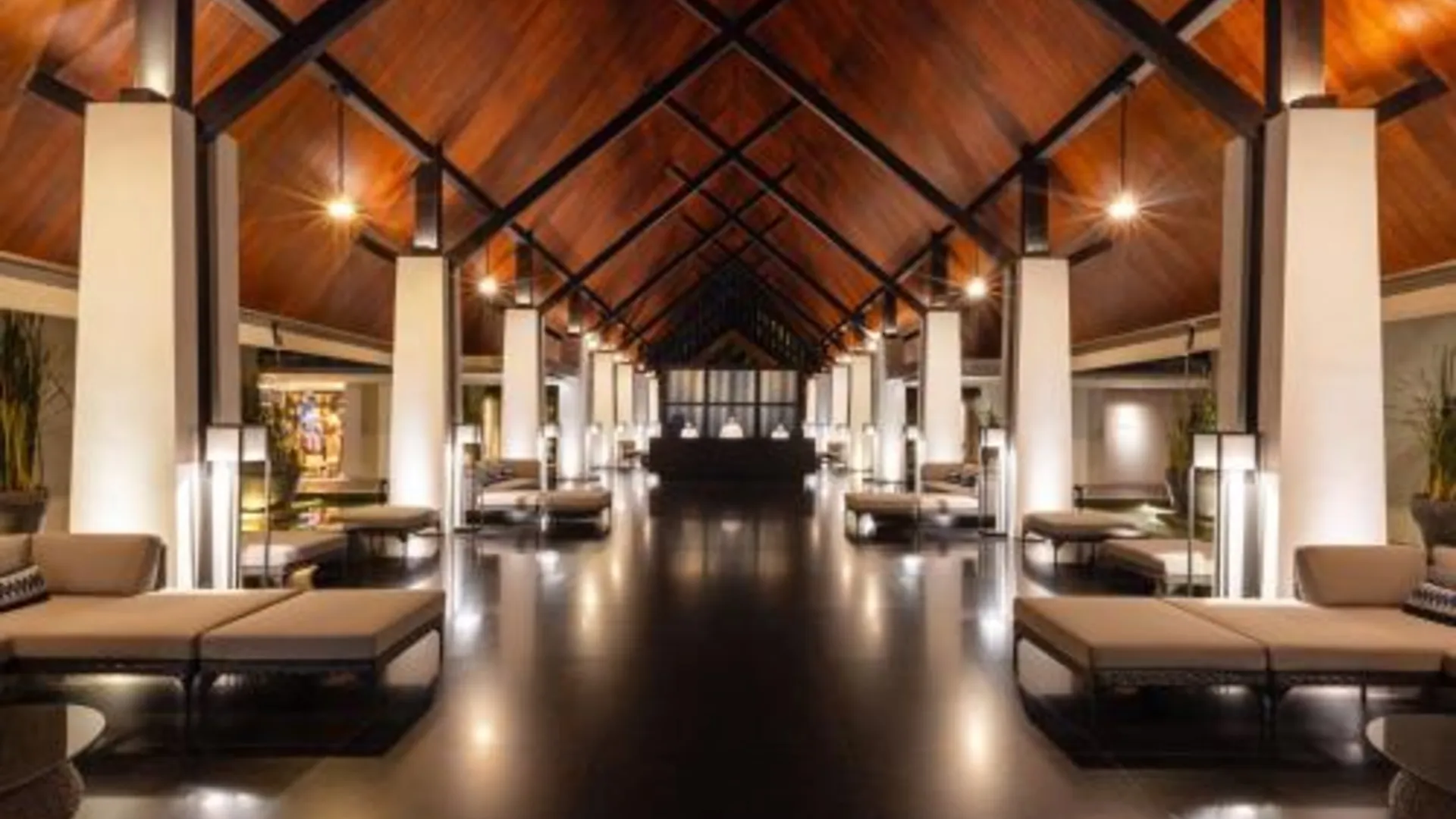 푸켓 Twinpalms Surin Beach Phuket 5성급 호텔 로비